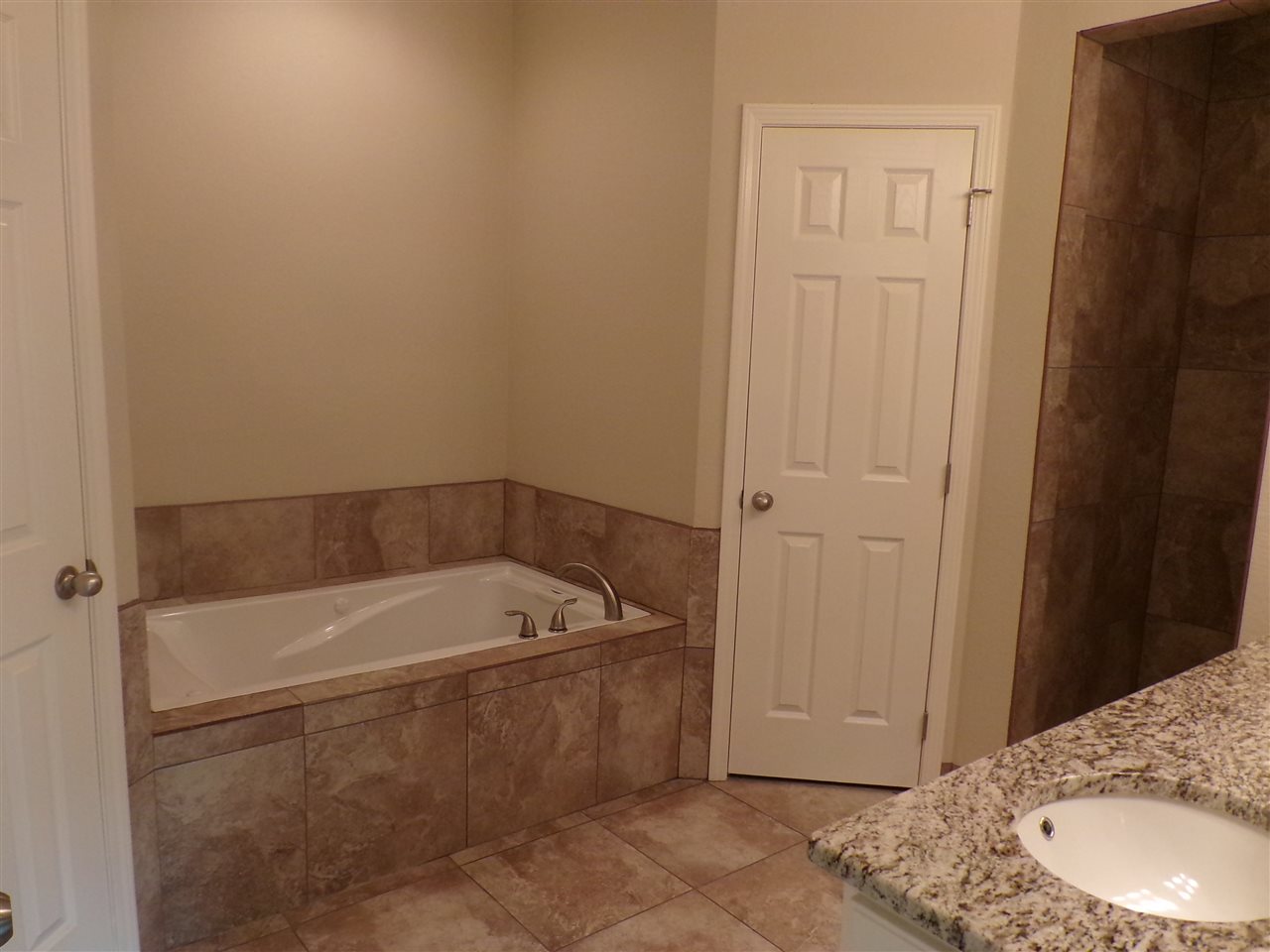 Whispering Oaks - Residential