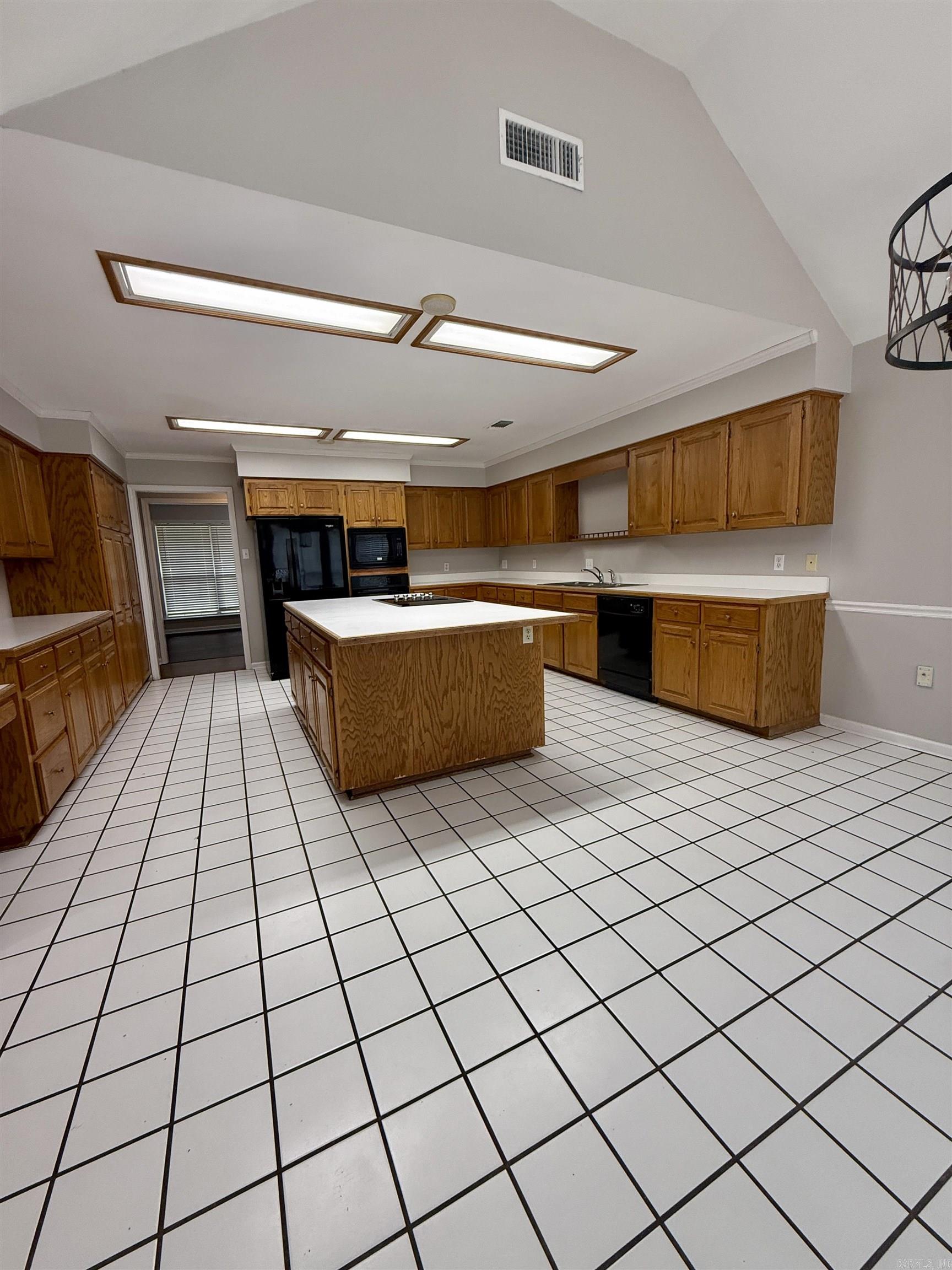 BAUGHMAN REPLAT - Residential Lease