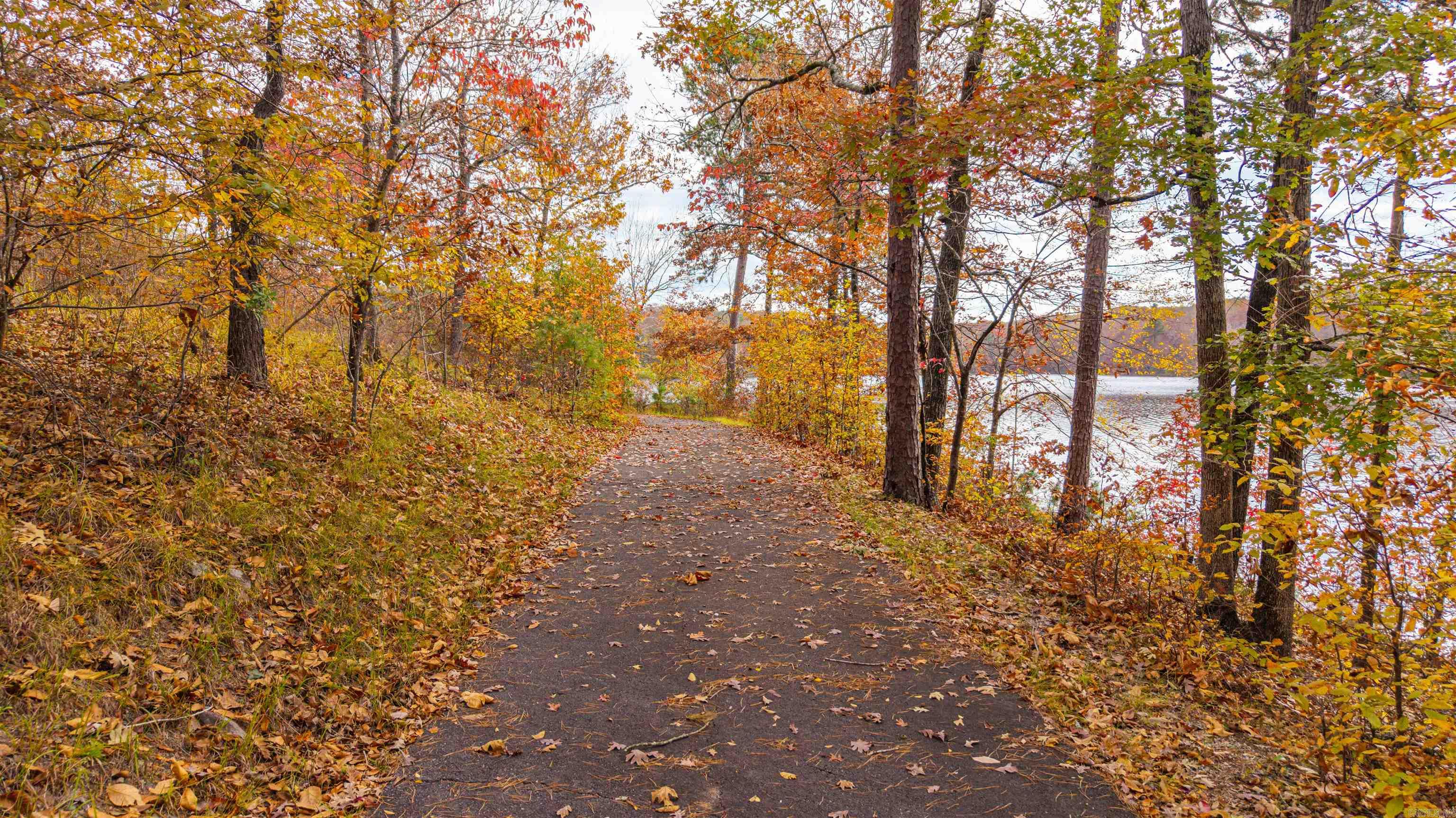 Red Oak Ridge - Land