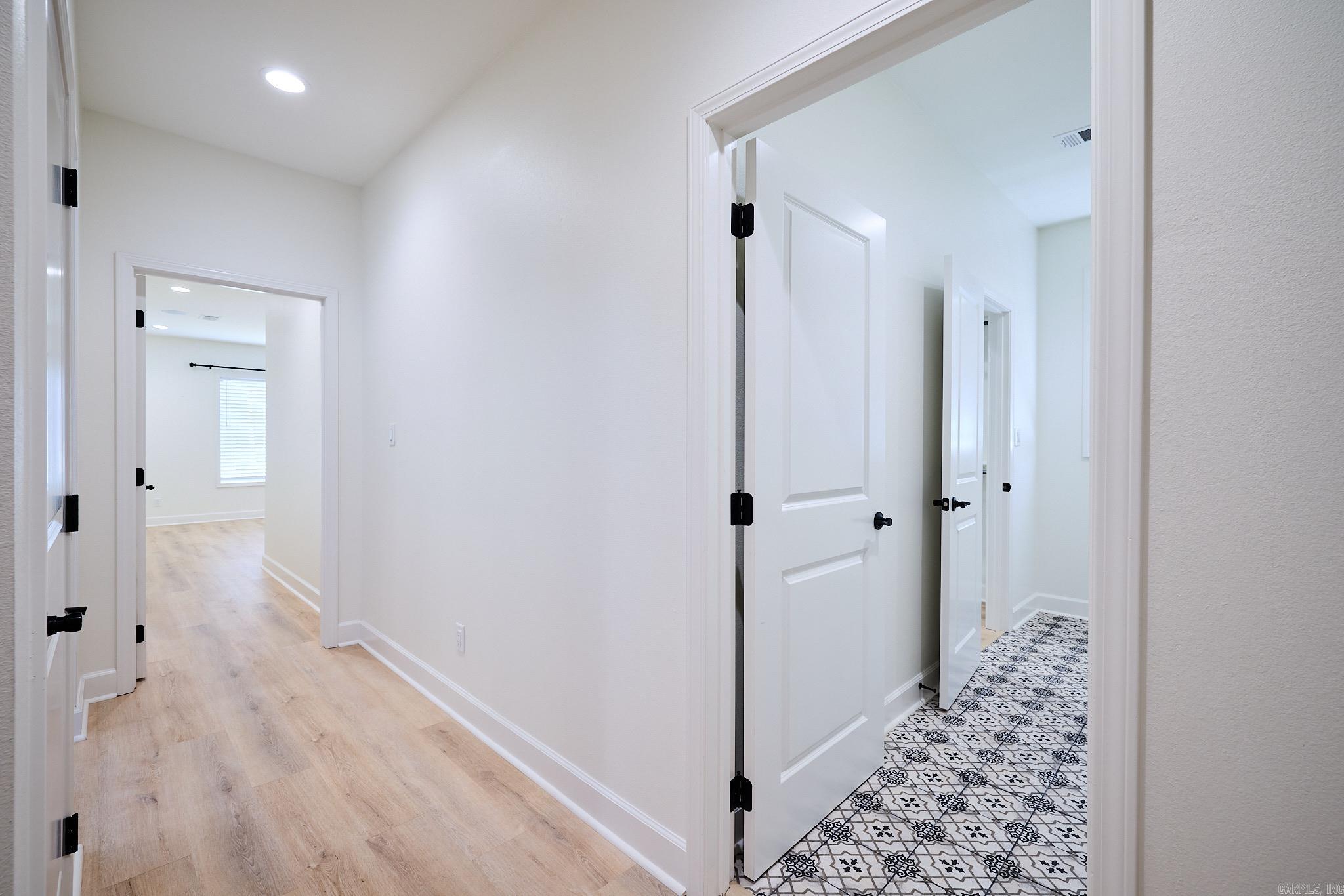 SIENNA LAKE - Residential