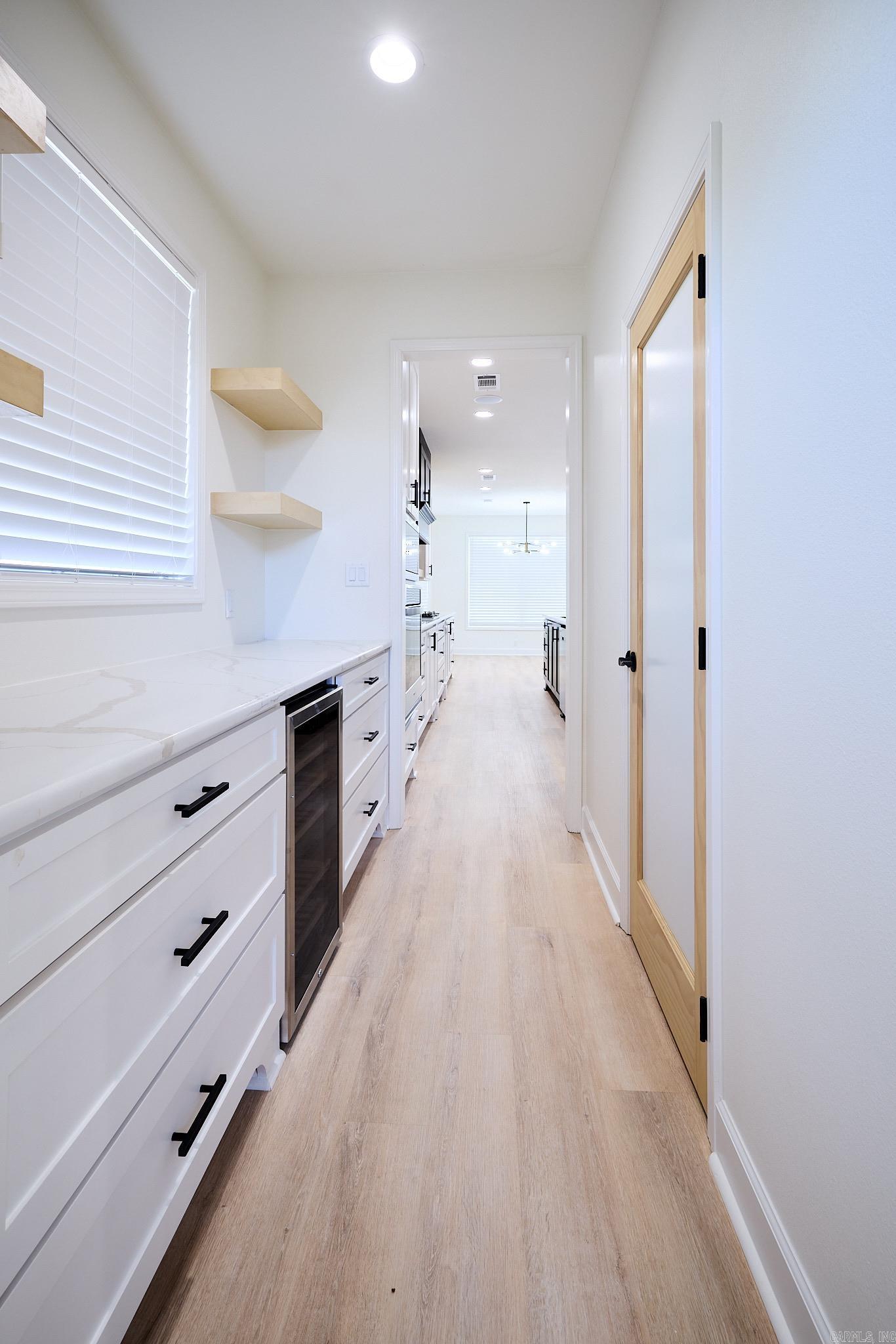 SIENNA LAKE - Residential