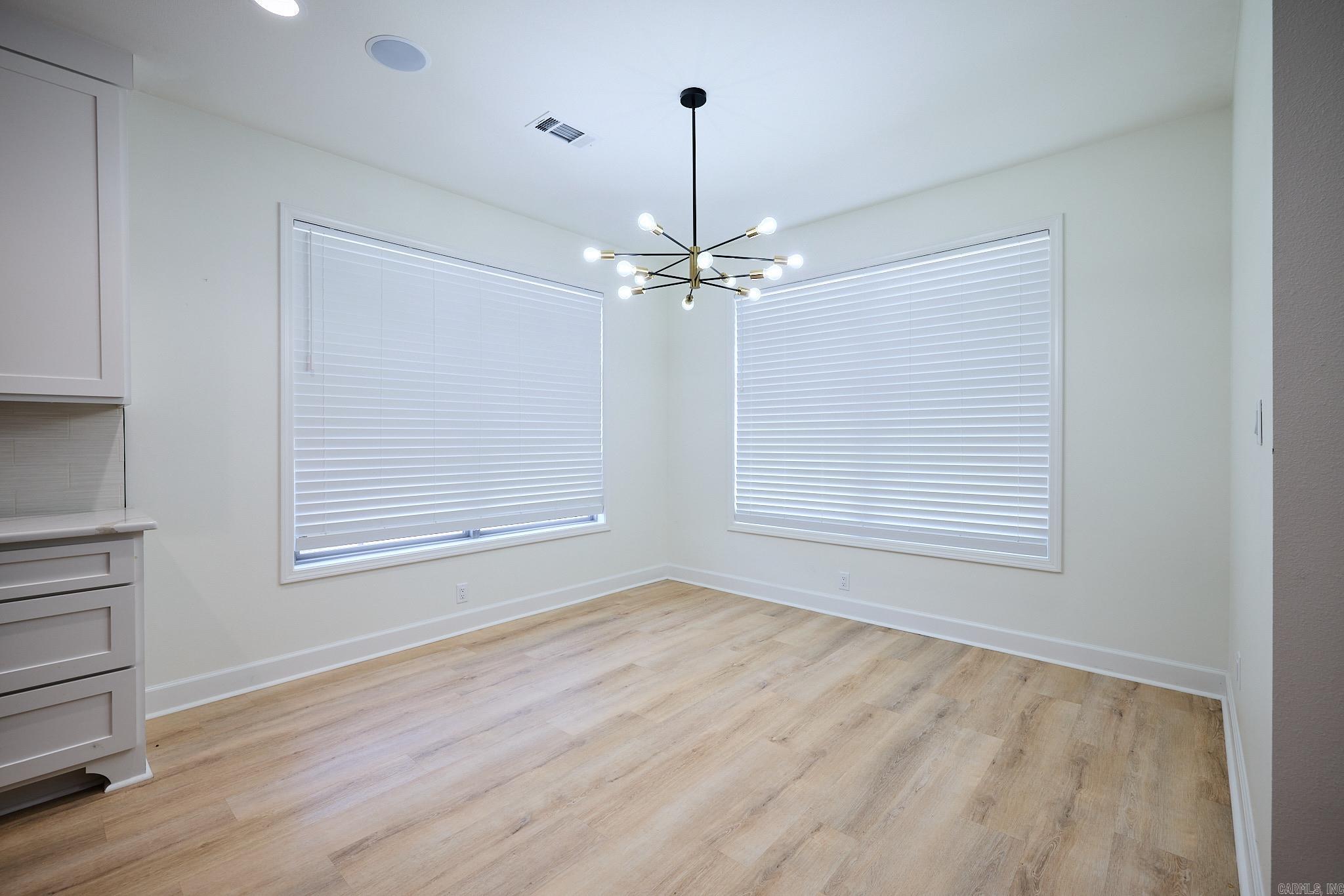 SIENNA LAKE - Residential