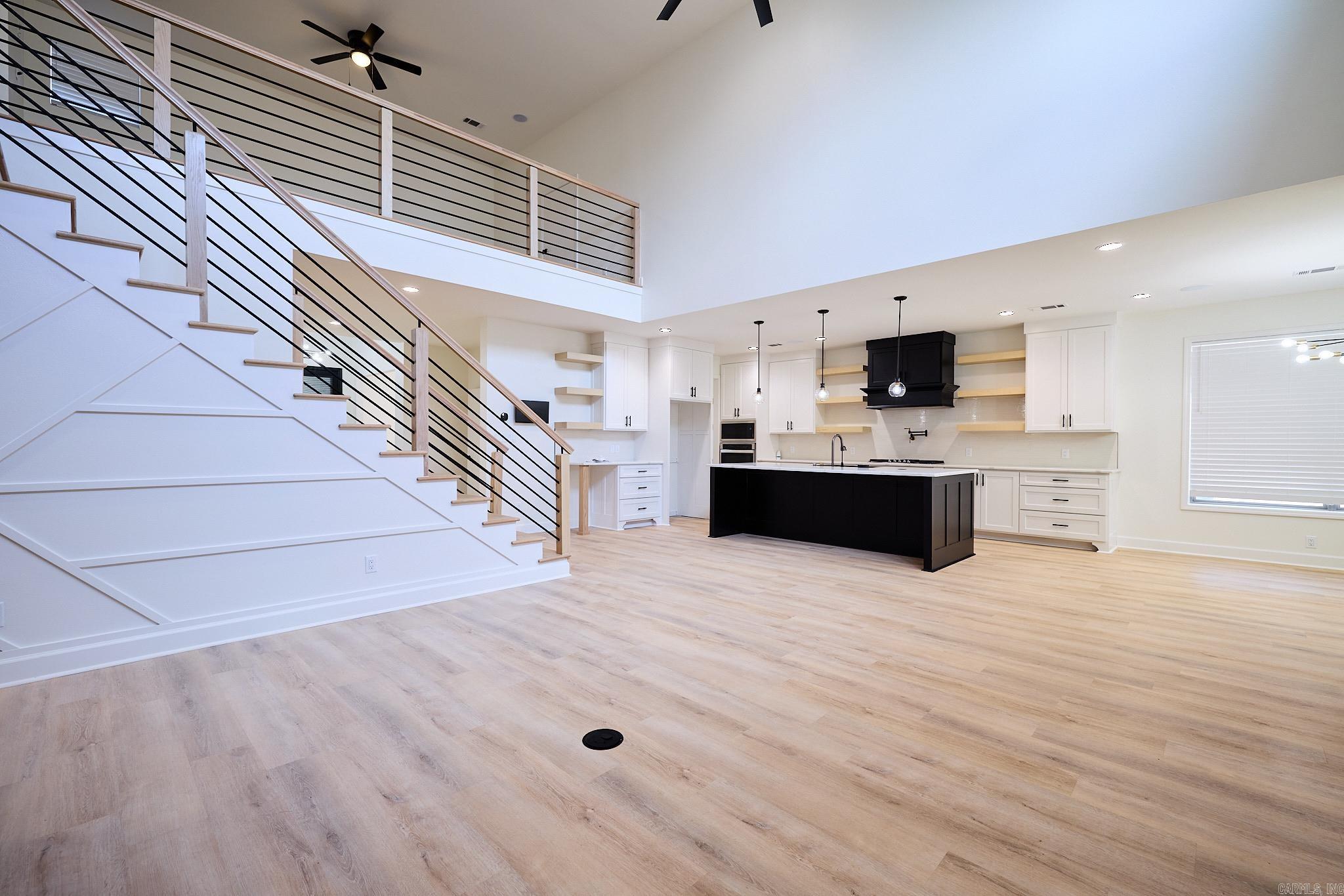 SIENNA LAKE - Residential