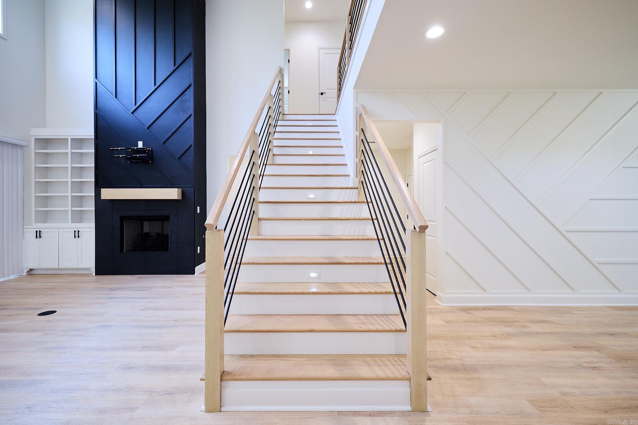 SIENNA LAKE - Residential