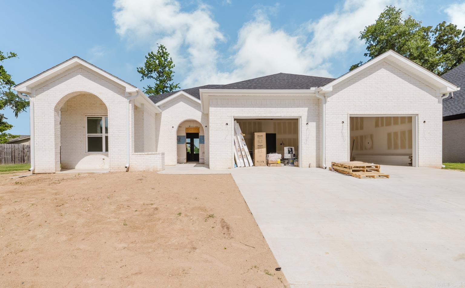 THE WOODS OF HURRICANE LAKE ESTA - Residential