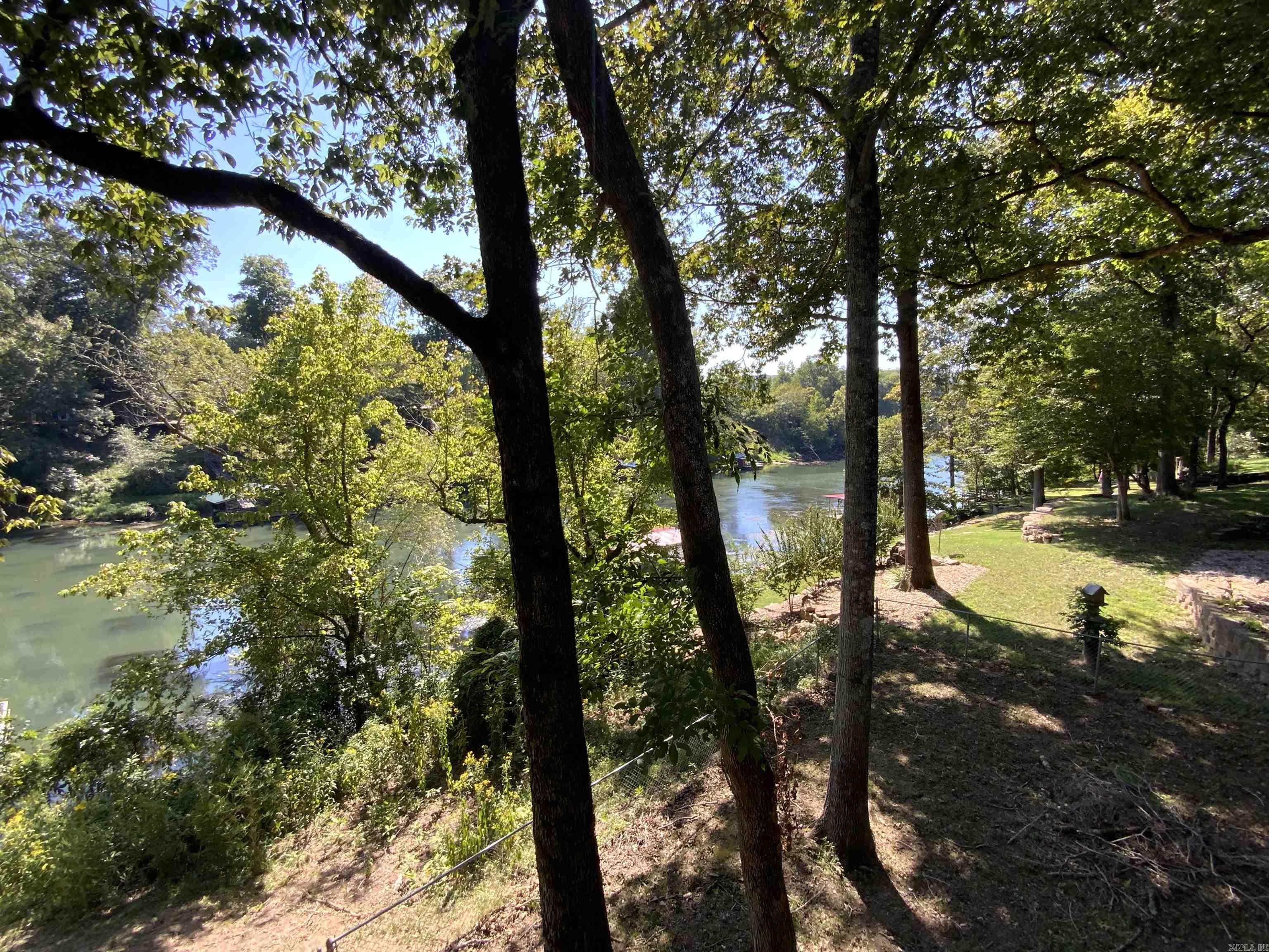 HIDDEN VALLEY - Residential
