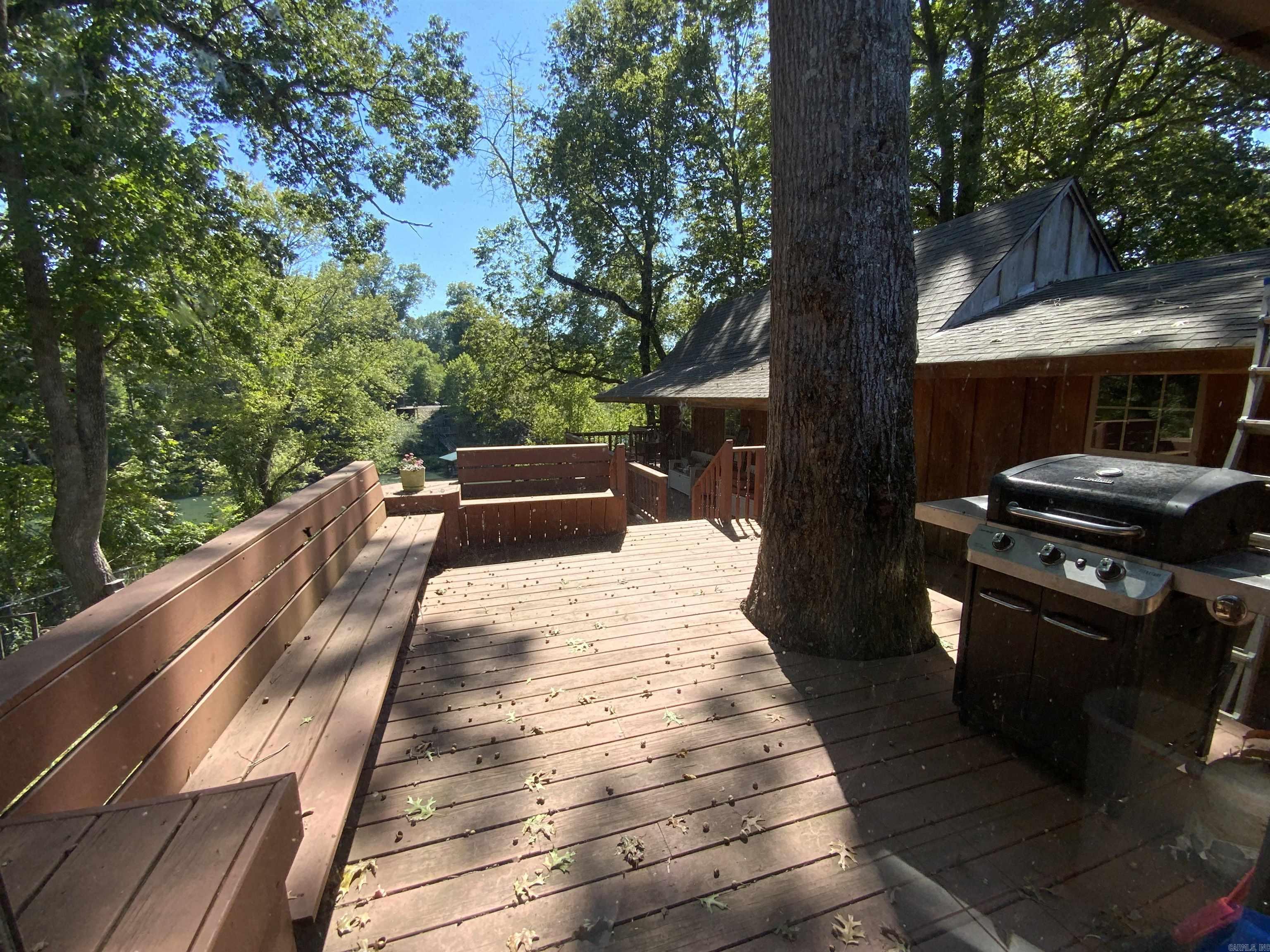 HIDDEN VALLEY - Residential