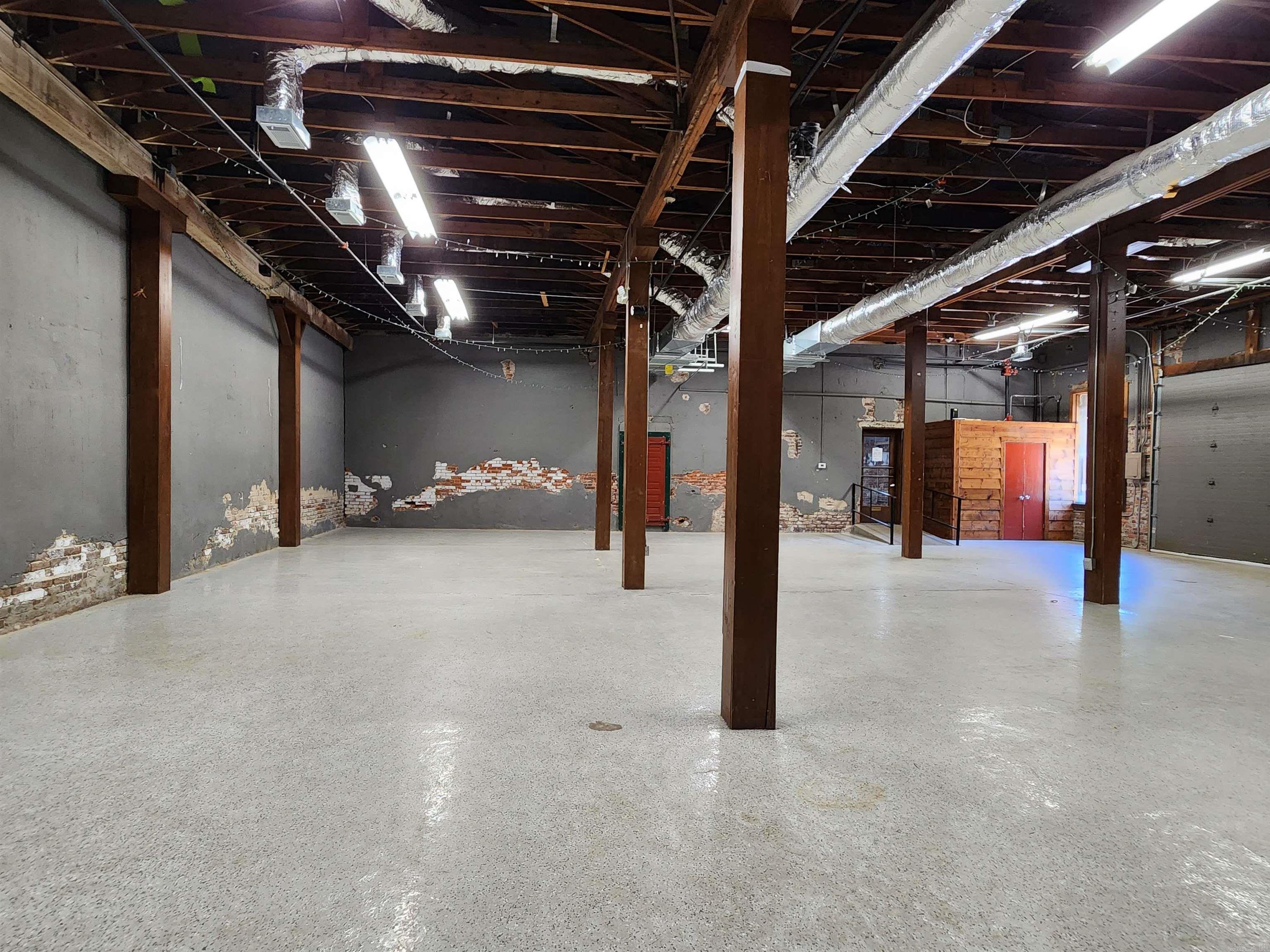 Hs Land & Imp - Commercial Sale