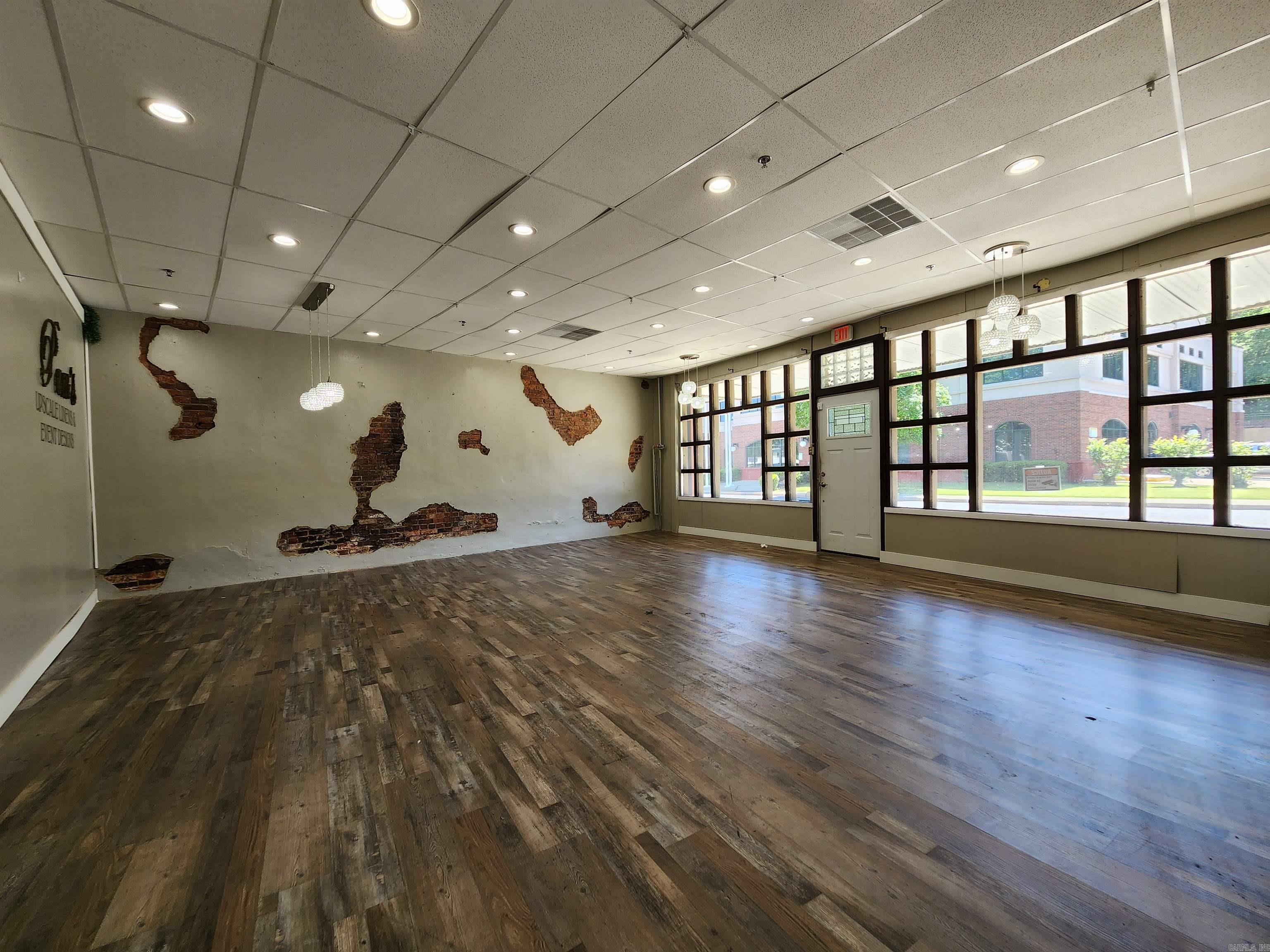 Hs Land & Imp - Commercial Sale