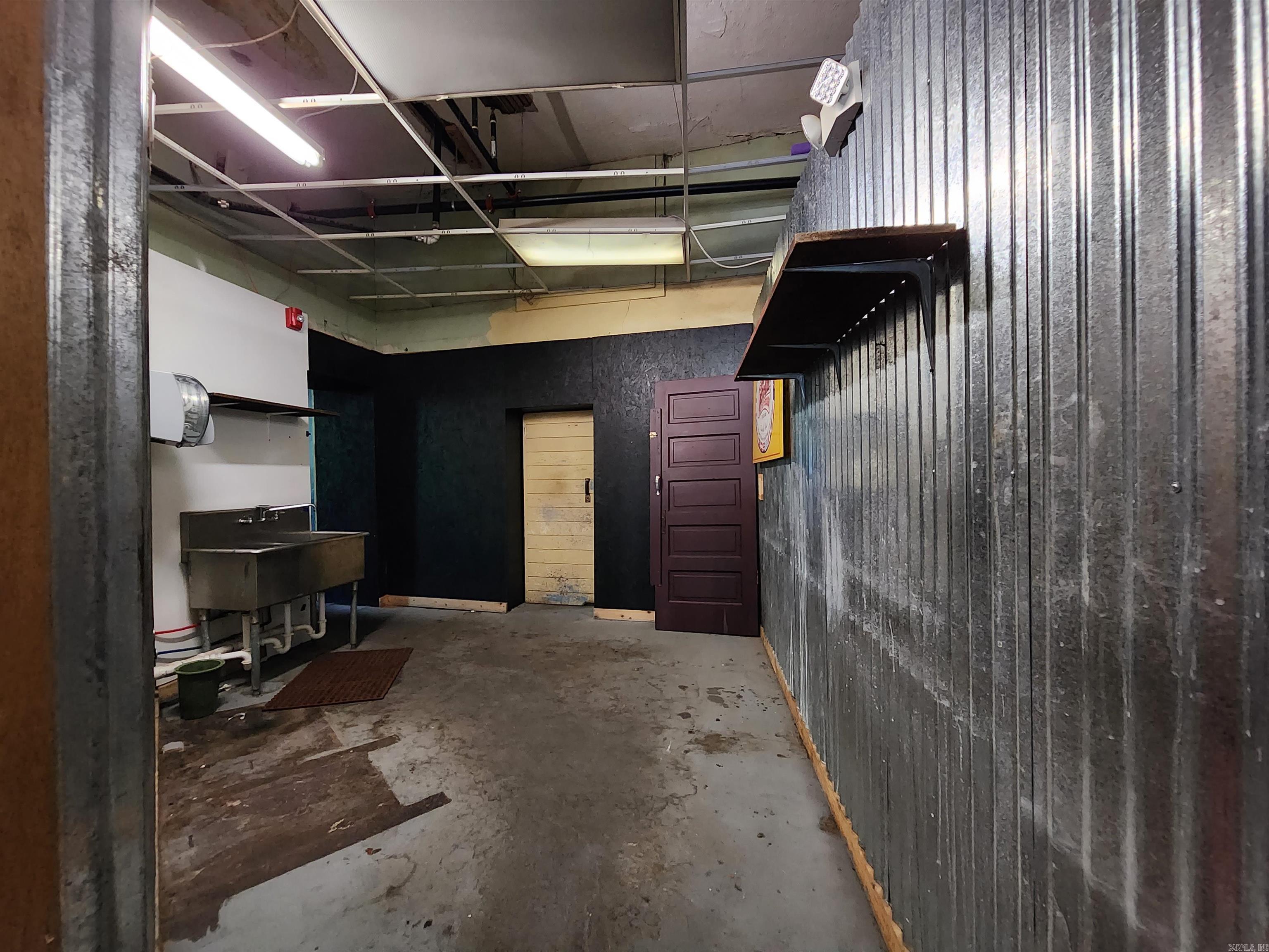 Hs Land & Imp - Commercial Sale