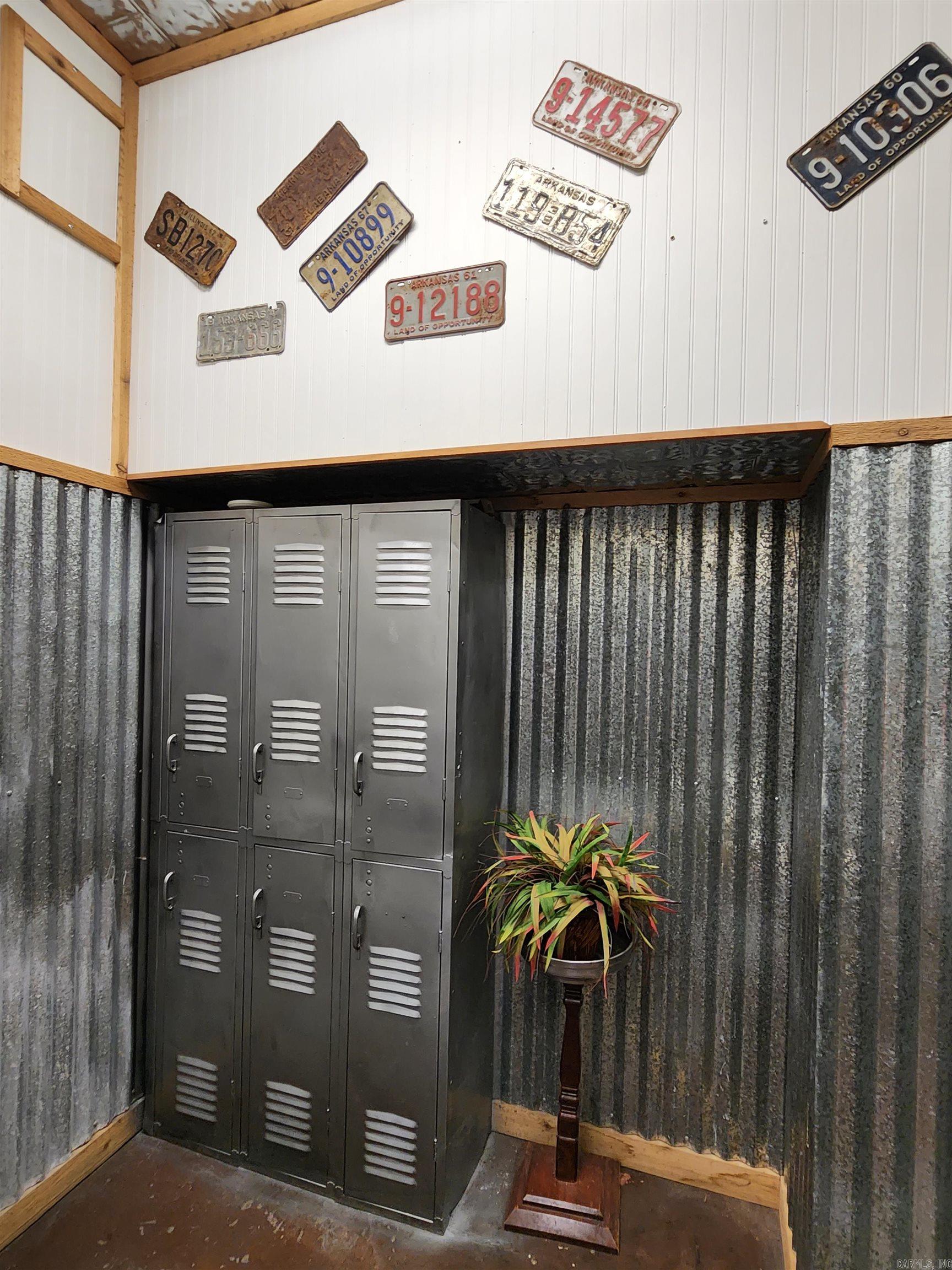 Hs Land & Imp - Commercial Sale