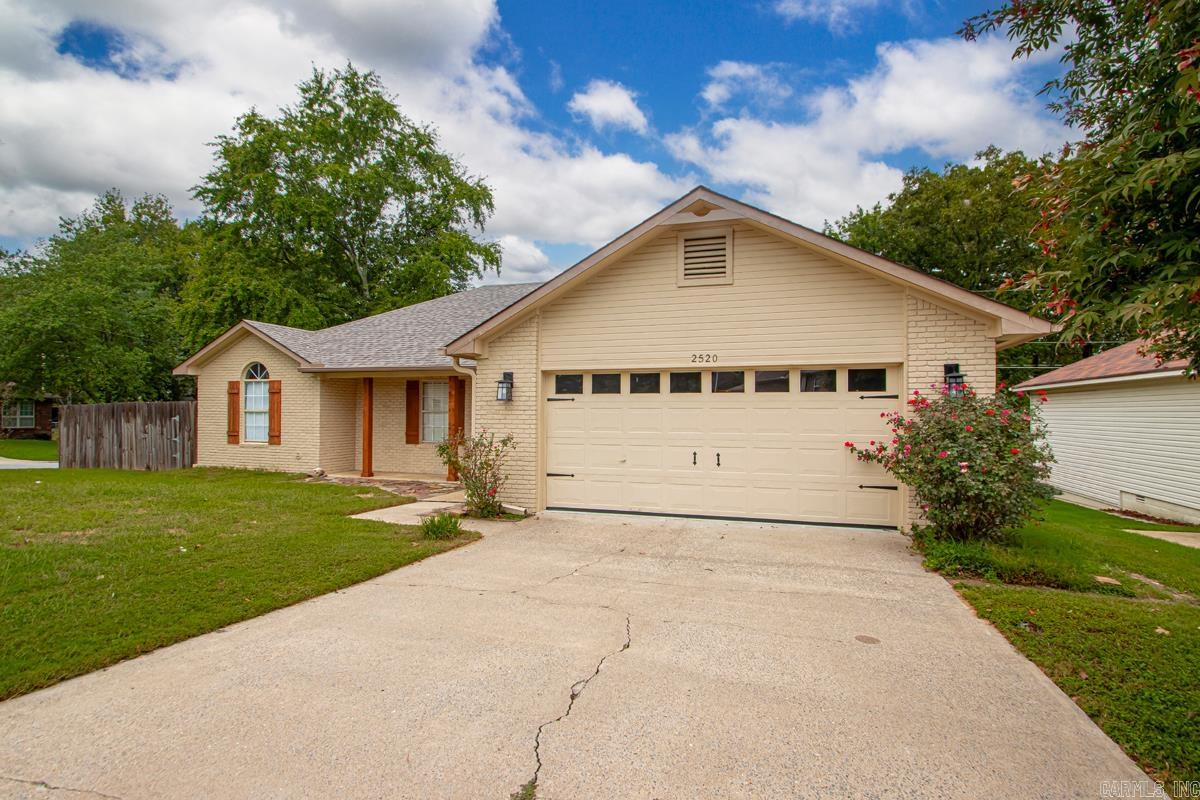 HUNTERS RIDGE ADDN - Residential