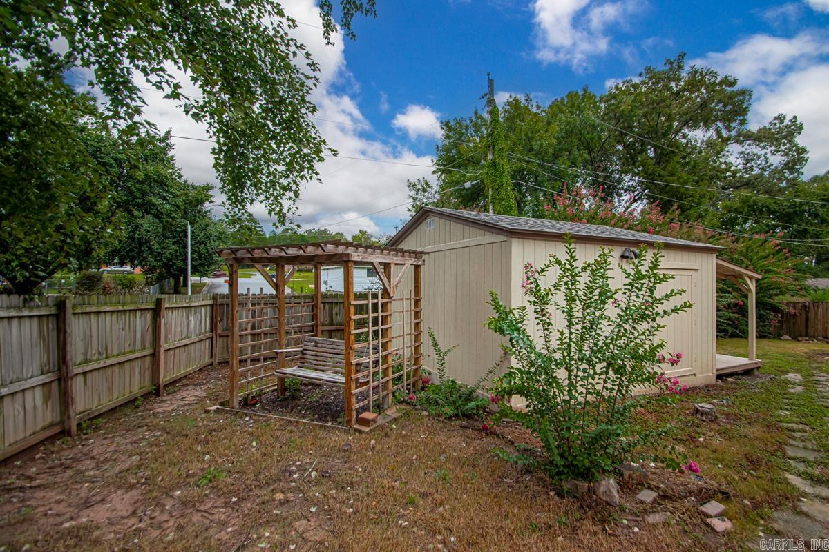 HUNTERS RIDGE ADDN - Residential