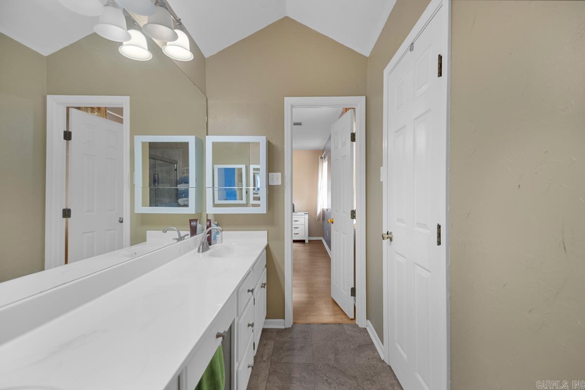 HUNTERS RIDGE ADDN - Residential