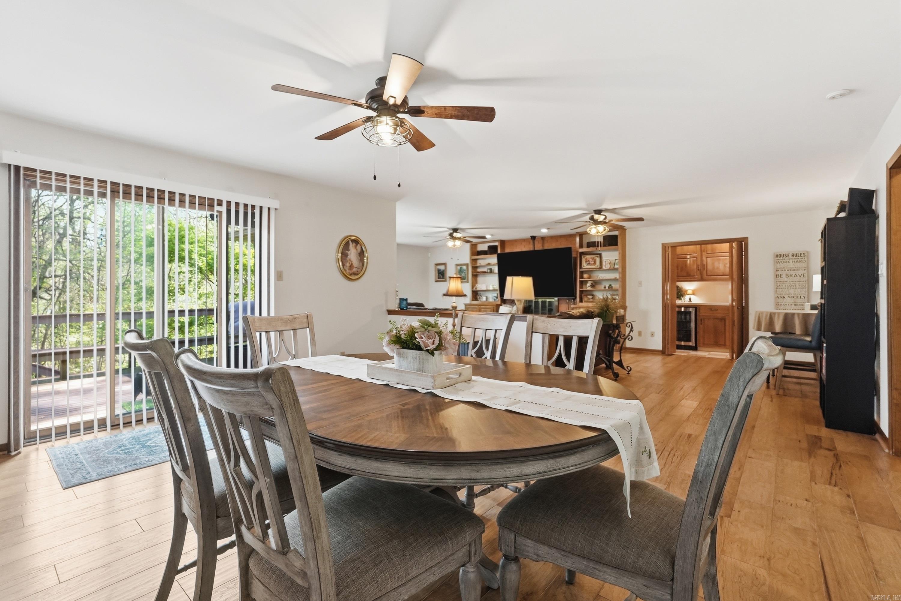 WELLINGTON POINTE - Residential