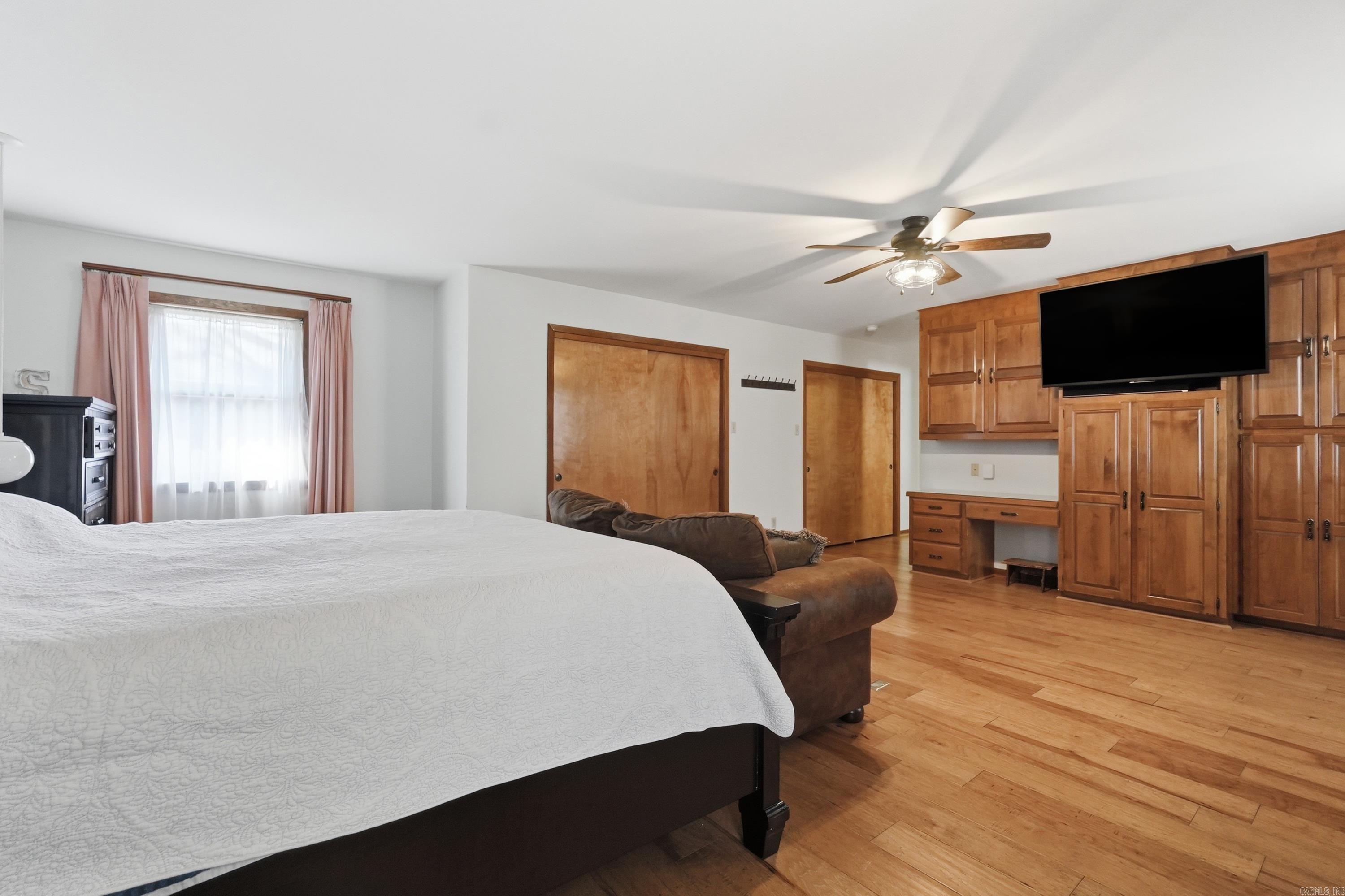 WELLINGTON POINTE - Residential