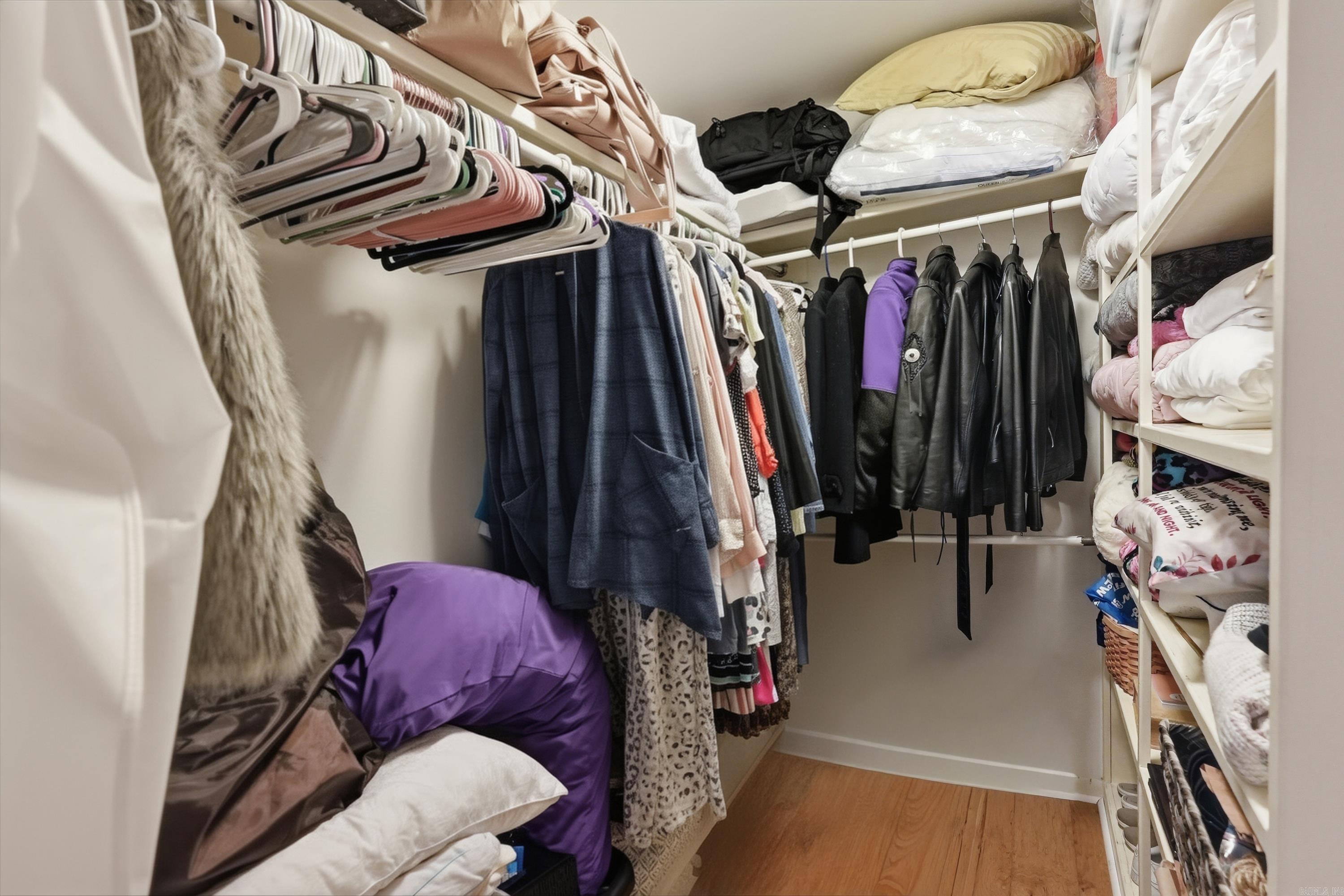 WELLINGTON POINTE - Residential