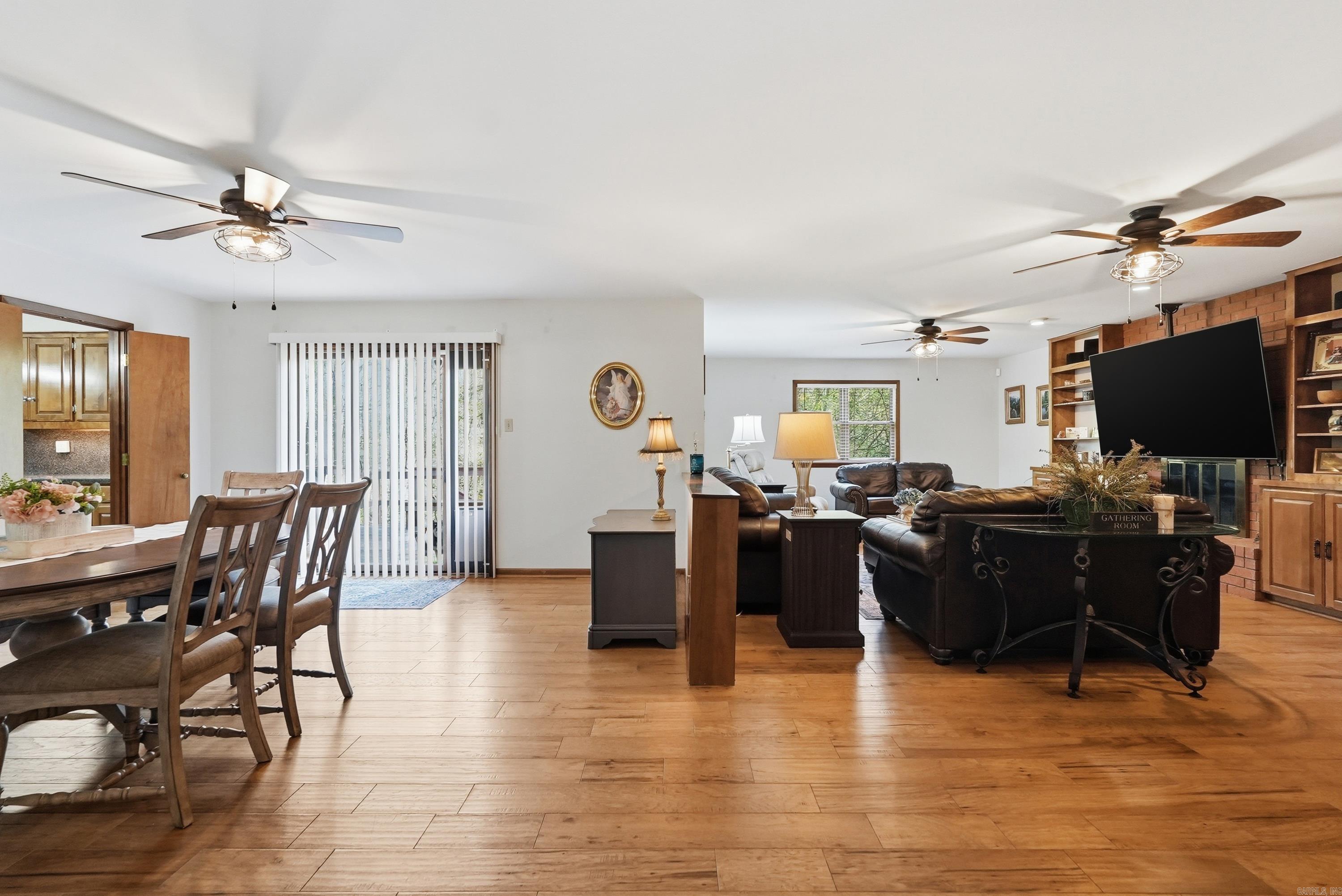 WELLINGTON POINTE - Residential