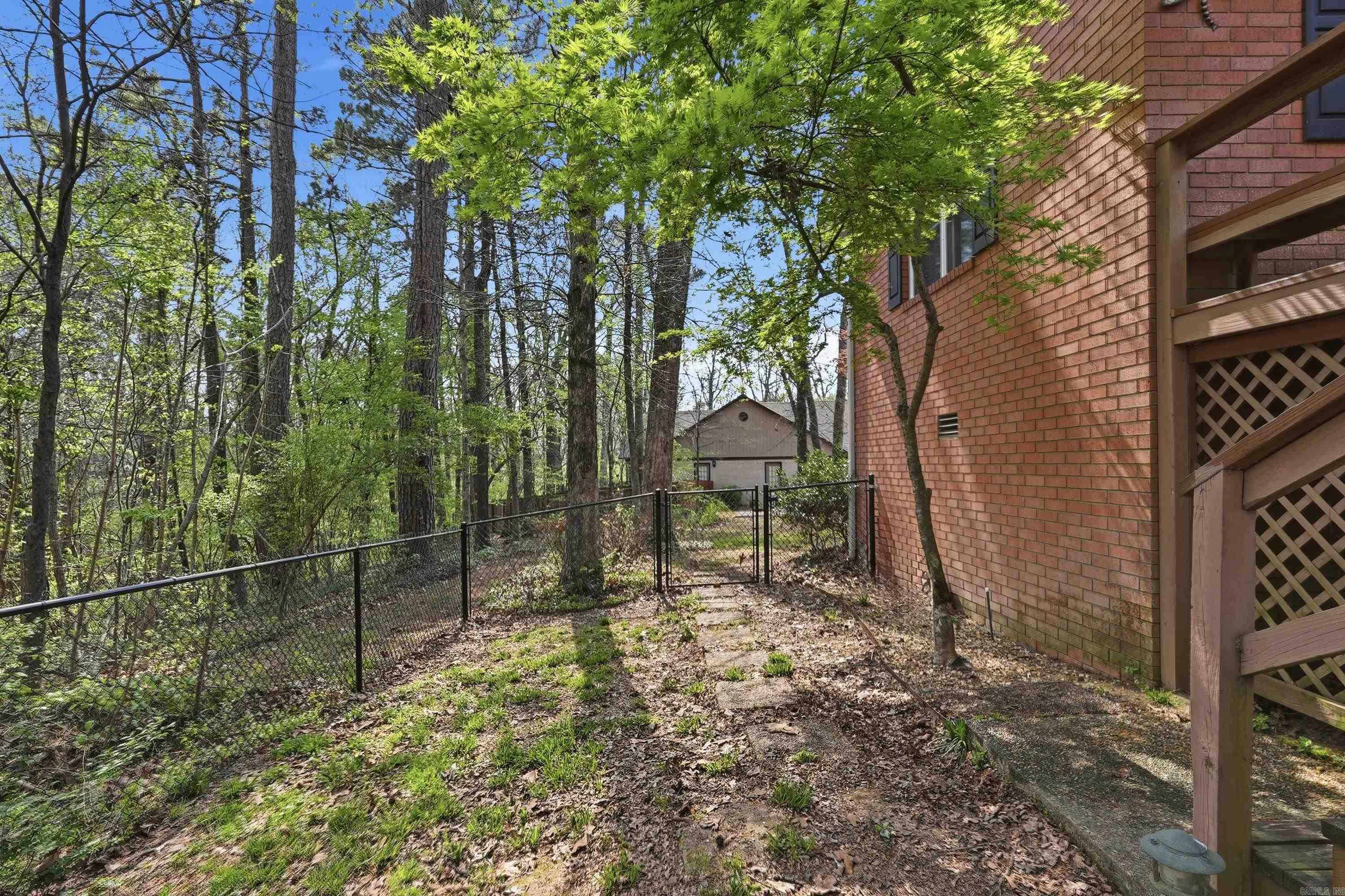 WELLINGTON POINTE - Residential