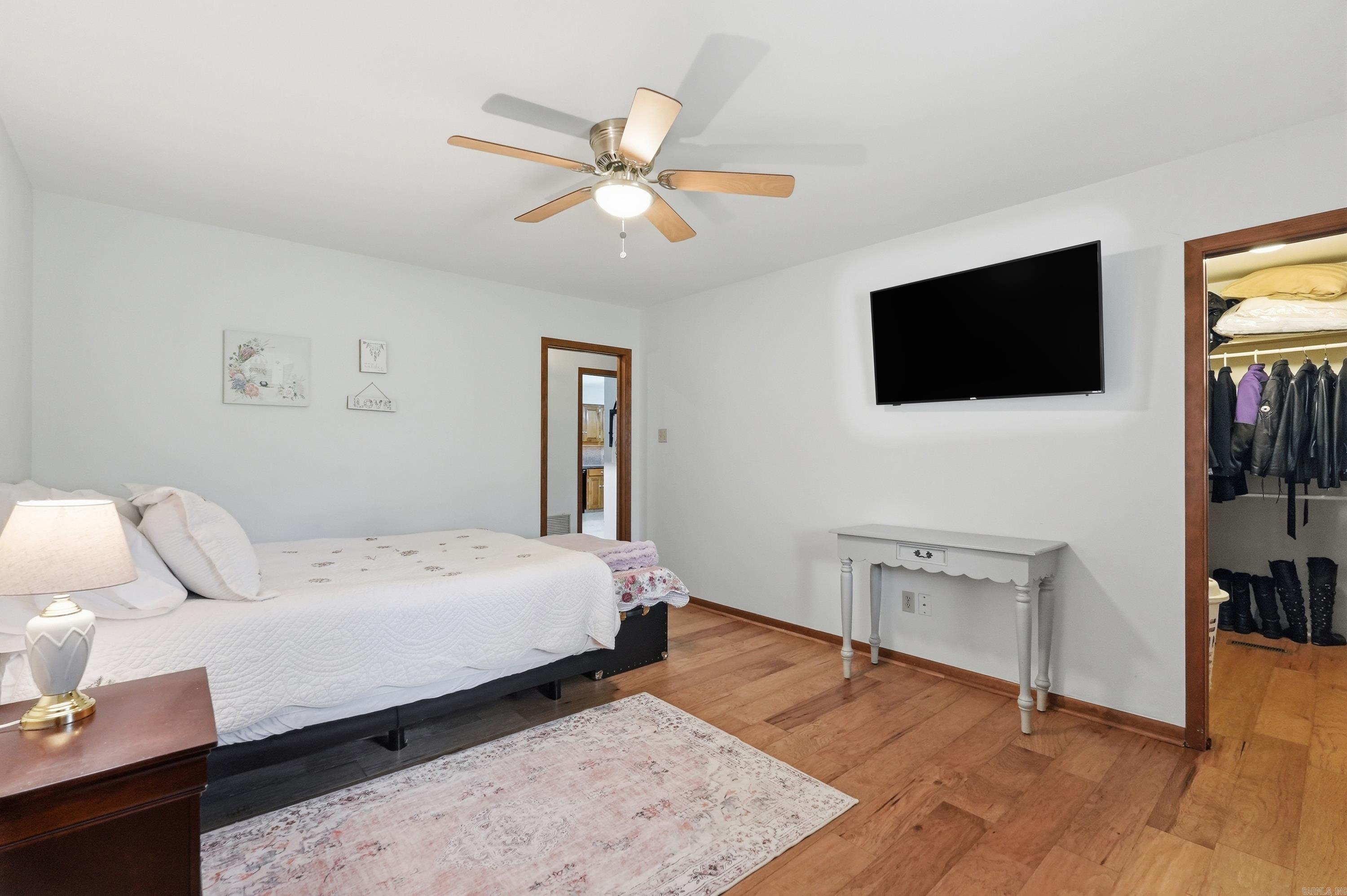 WELLINGTON POINTE - Residential