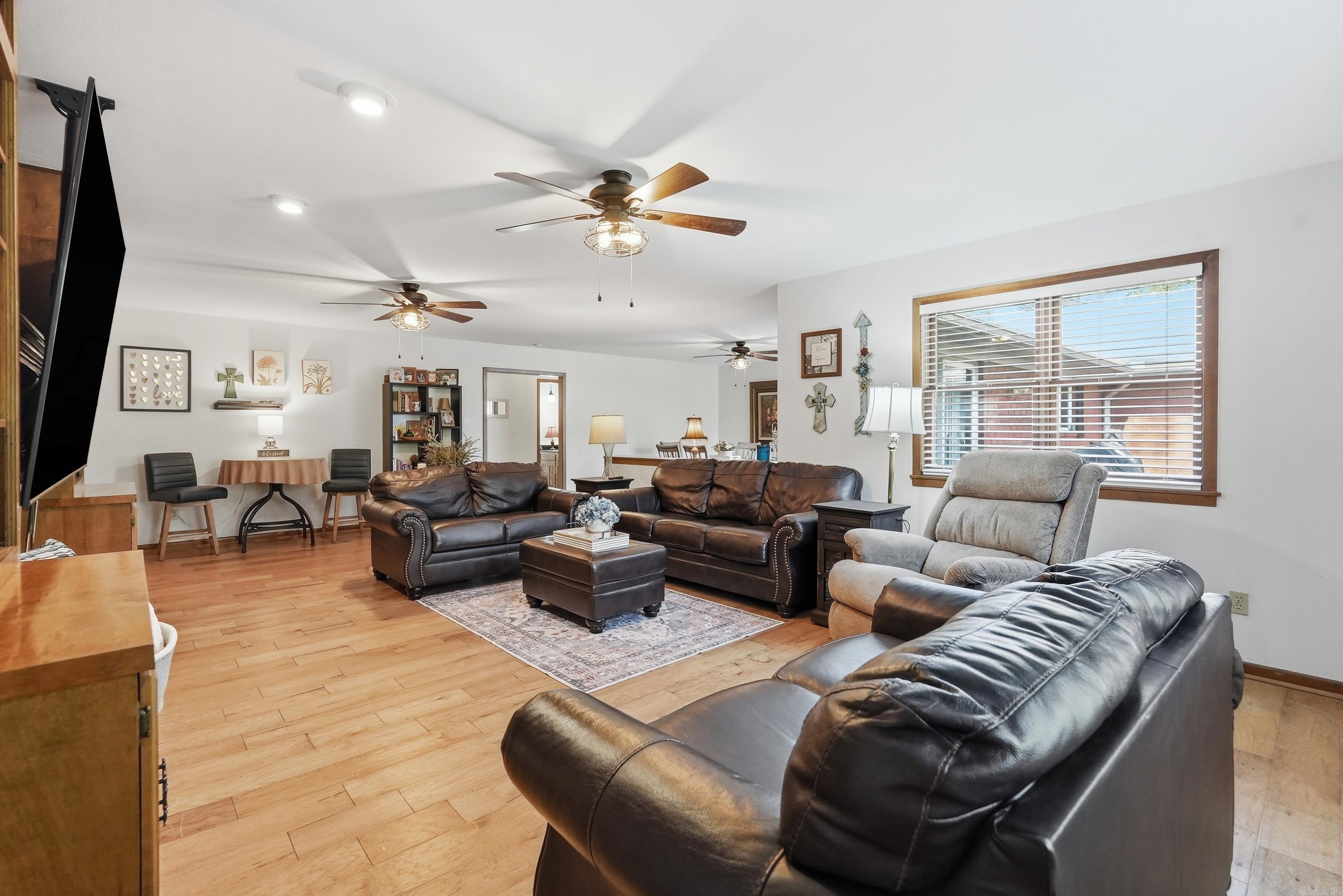 WELLINGTON POINTE - Residential