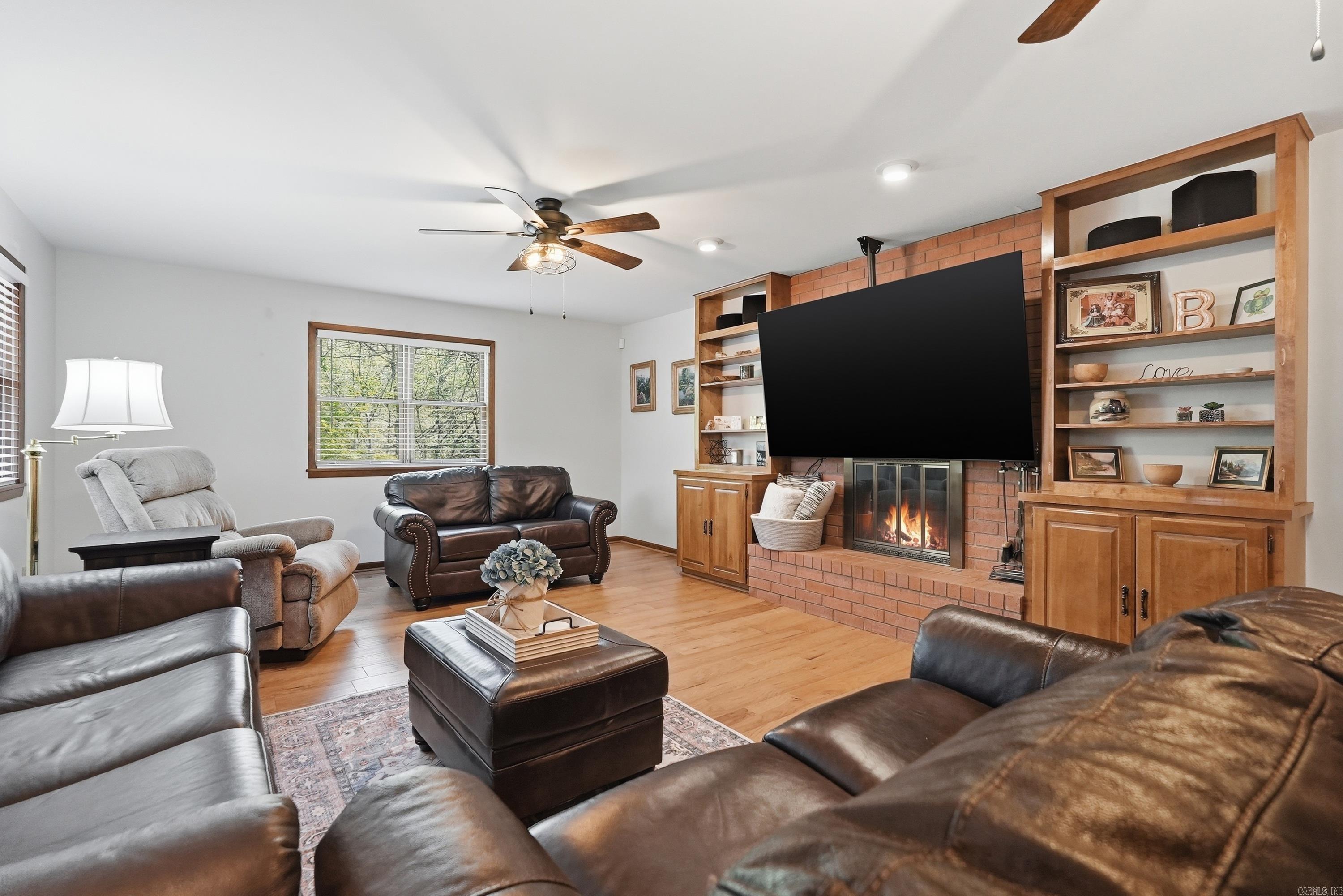 WELLINGTON POINTE - Residential