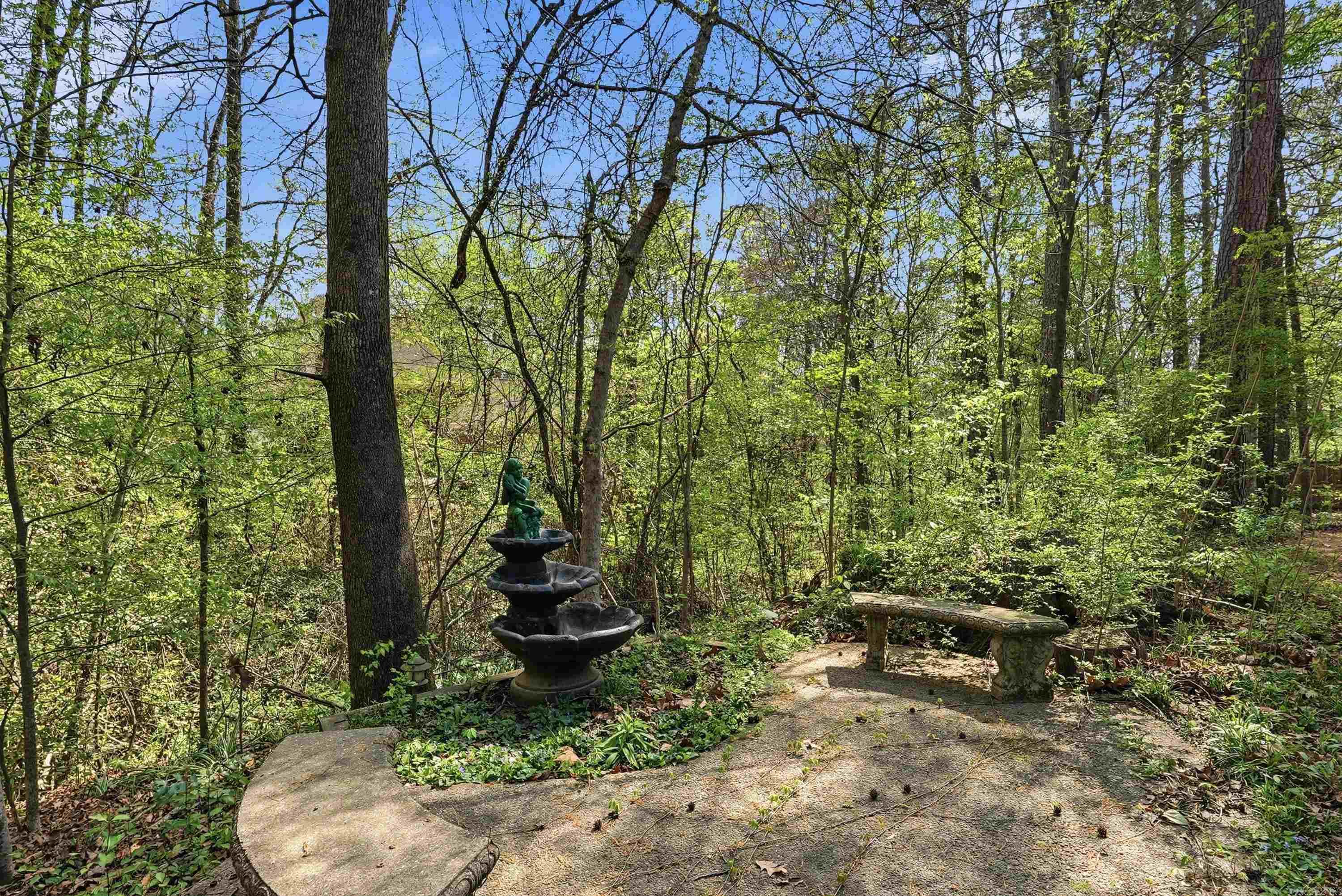 WELLINGTON POINTE - Residential