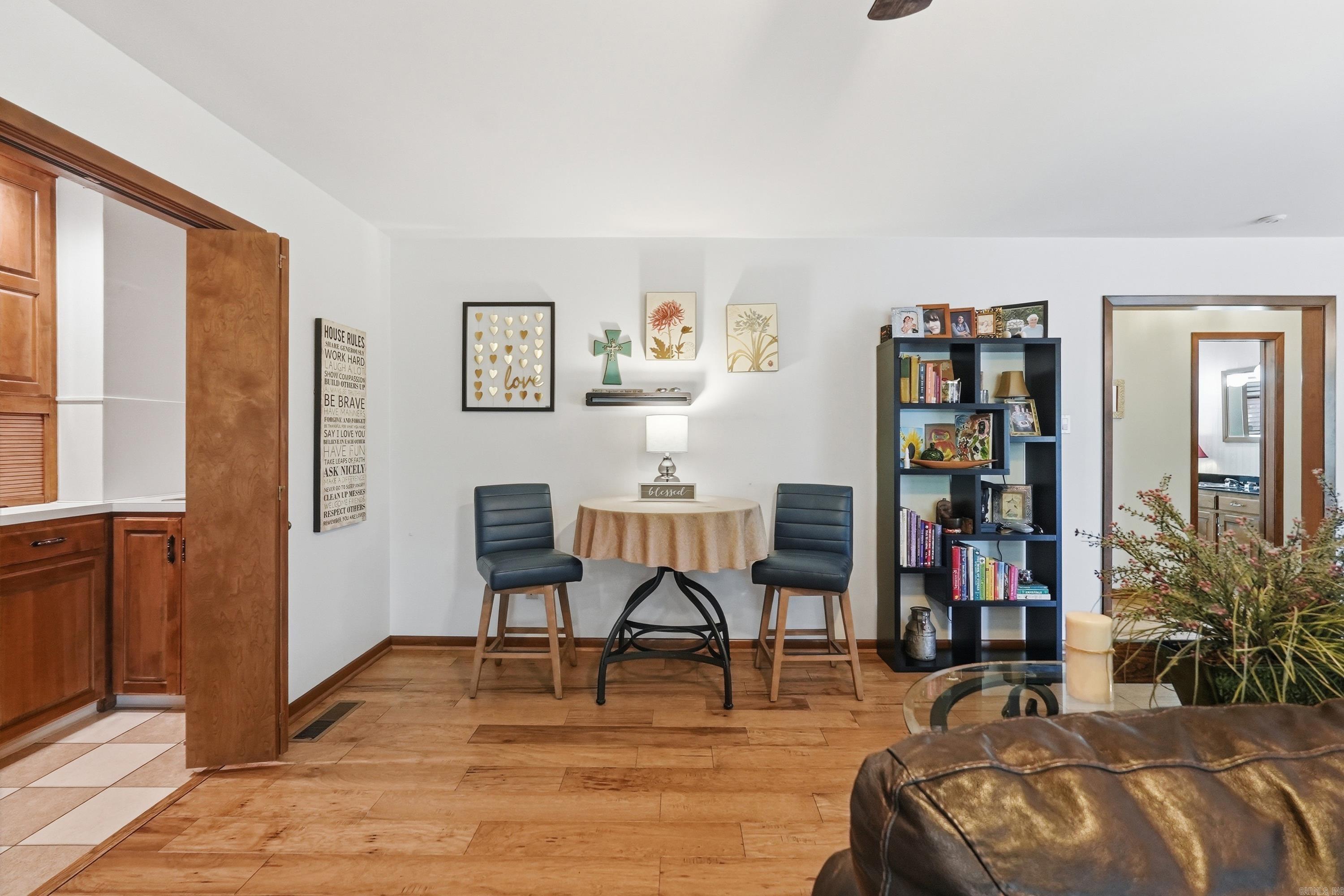 WELLINGTON POINTE - Residential