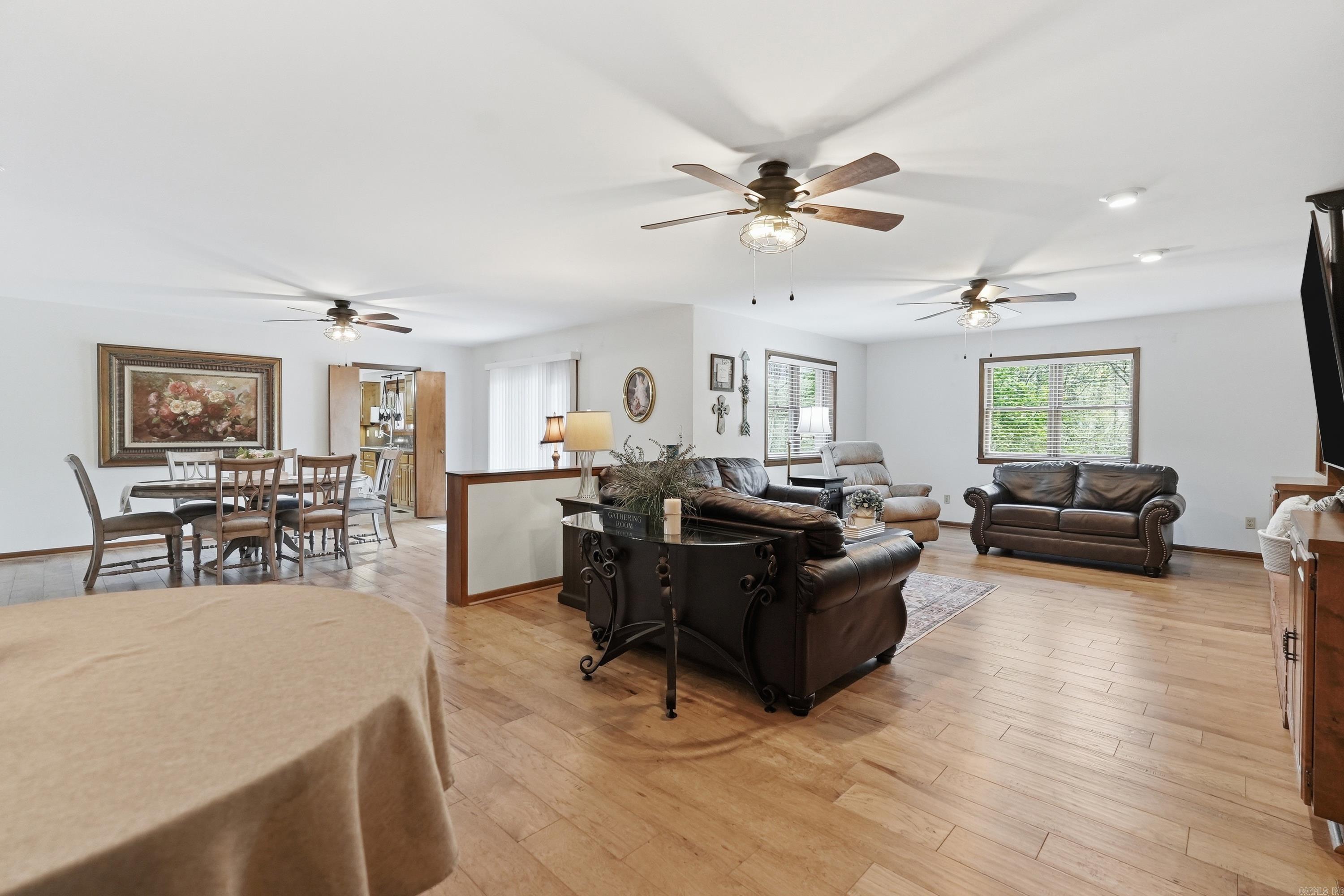 WELLINGTON POINTE - Residential