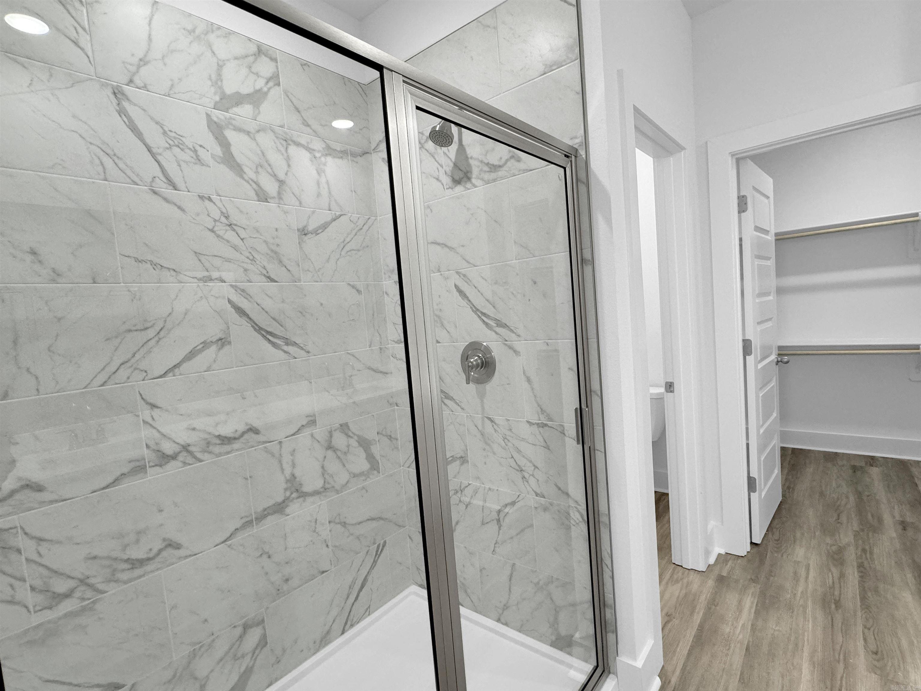 THE RESERVE AT COUNTRY CLUB PHAS - Residential