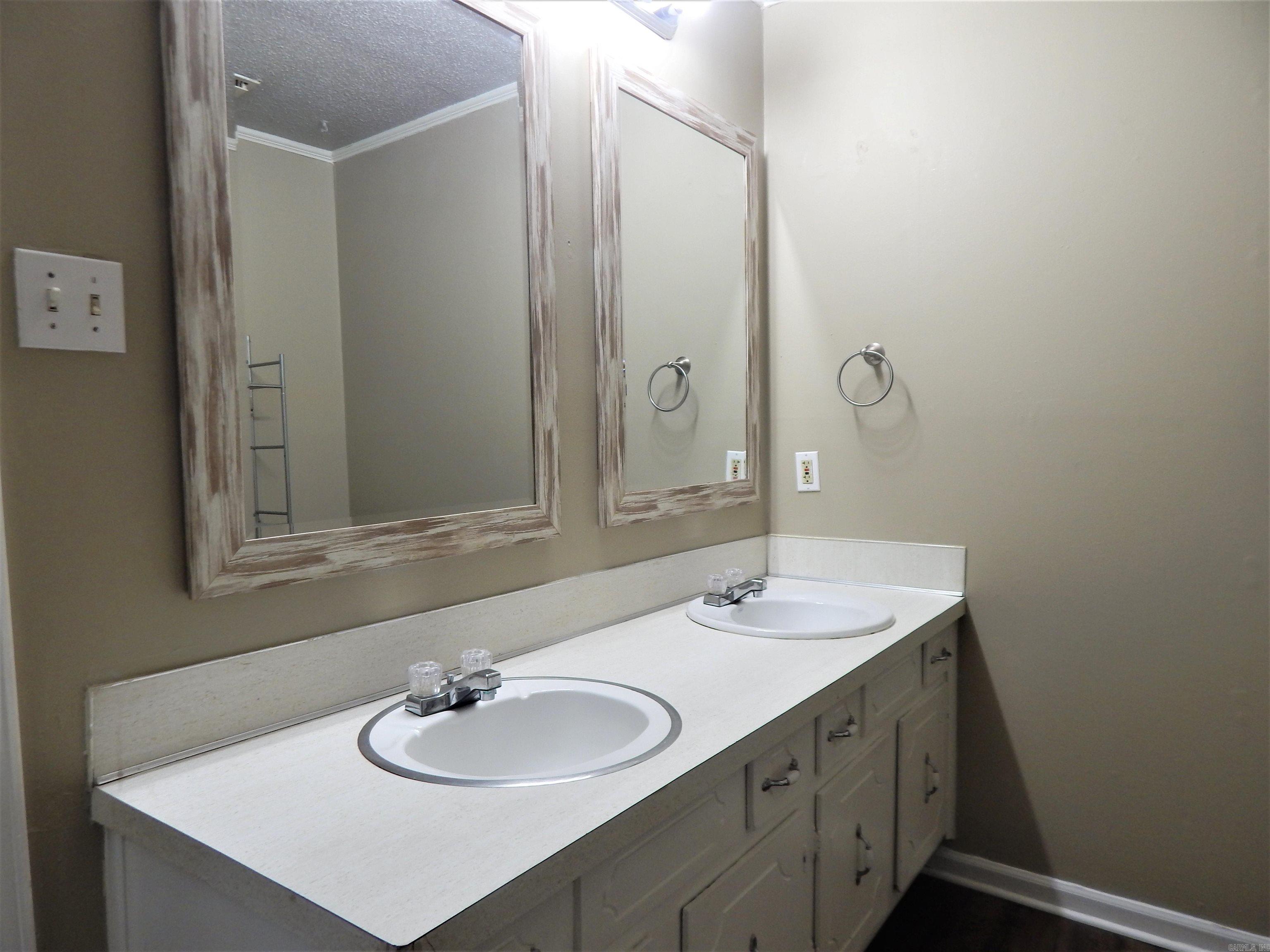 Woodfield - Residential Lease