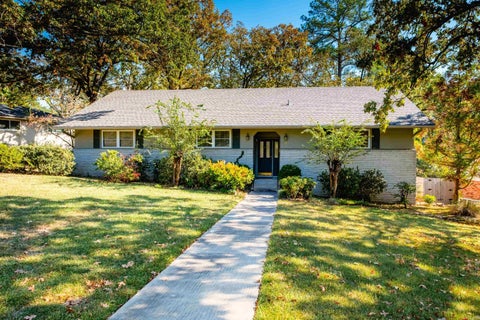 Photo of 7 Wingate Drive, Little Rock, AR 72205 (MLS # 26042708)