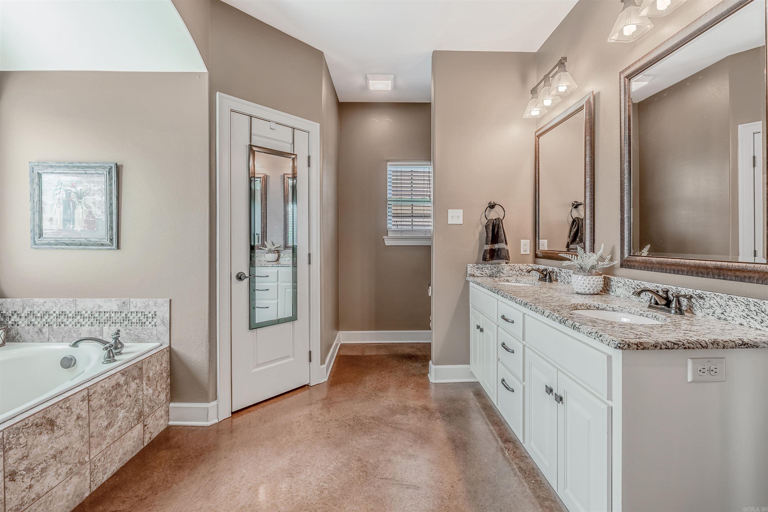 Saddle Creek - Residential