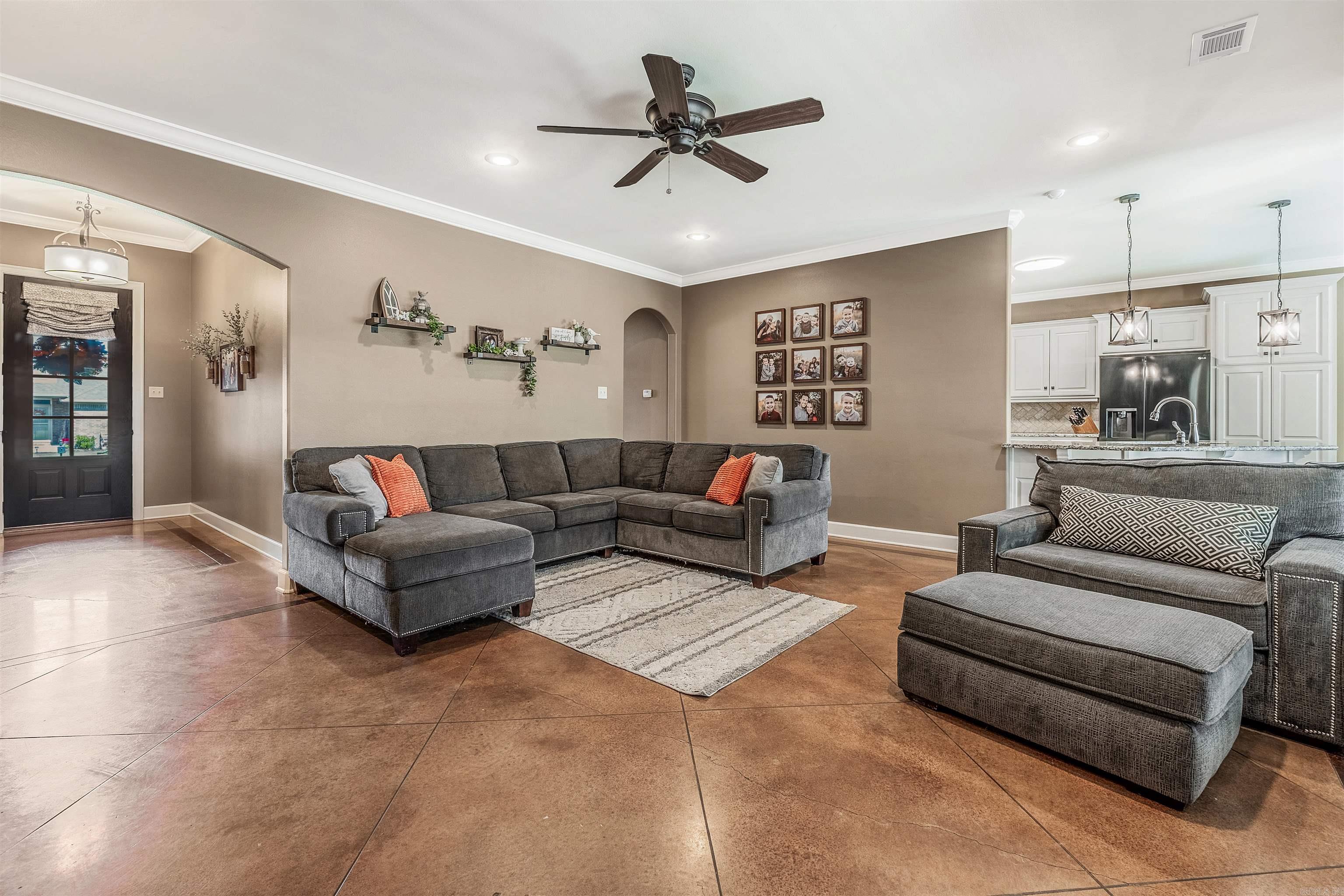 Saddle Creek - Residential