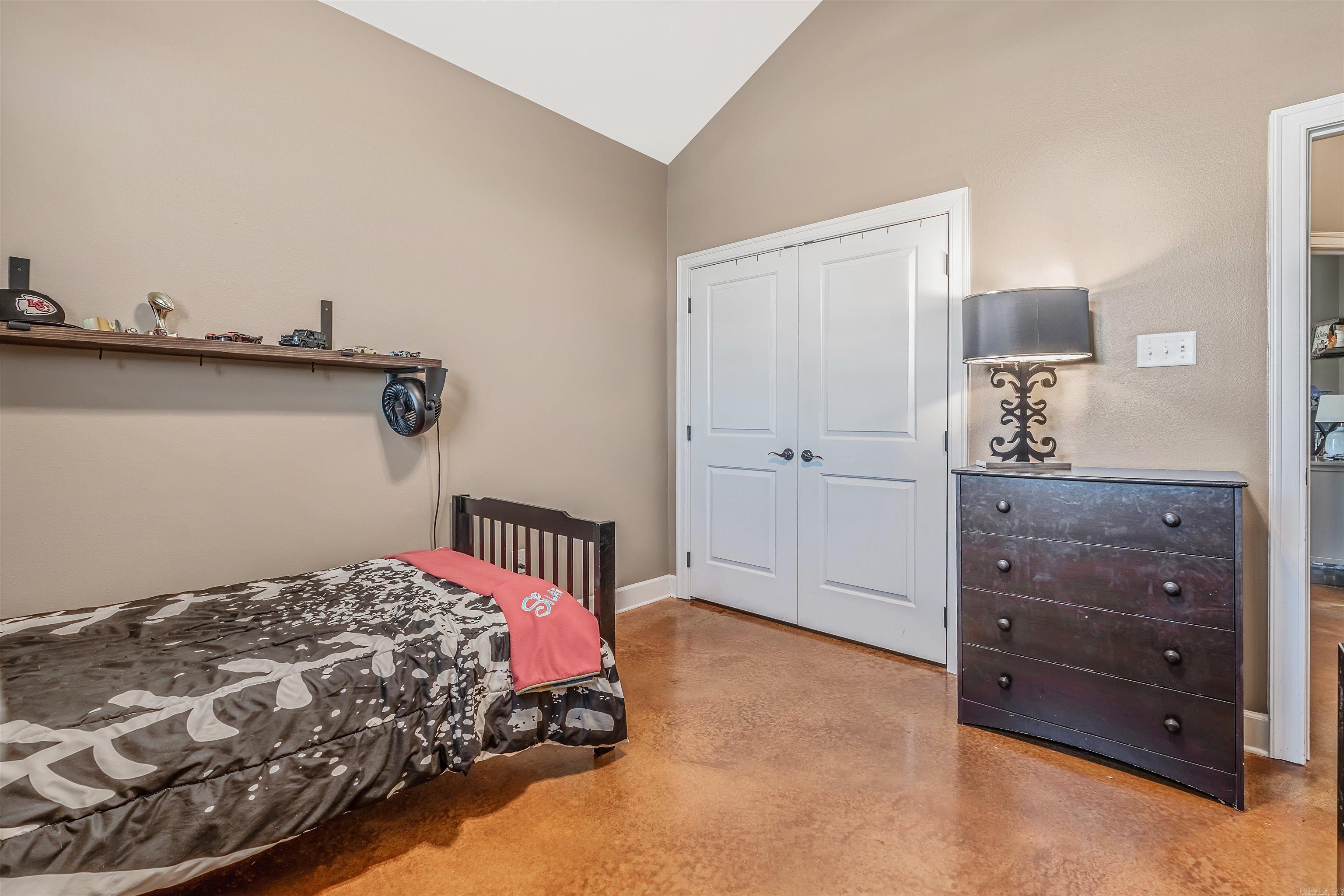 Saddle Creek - Residential