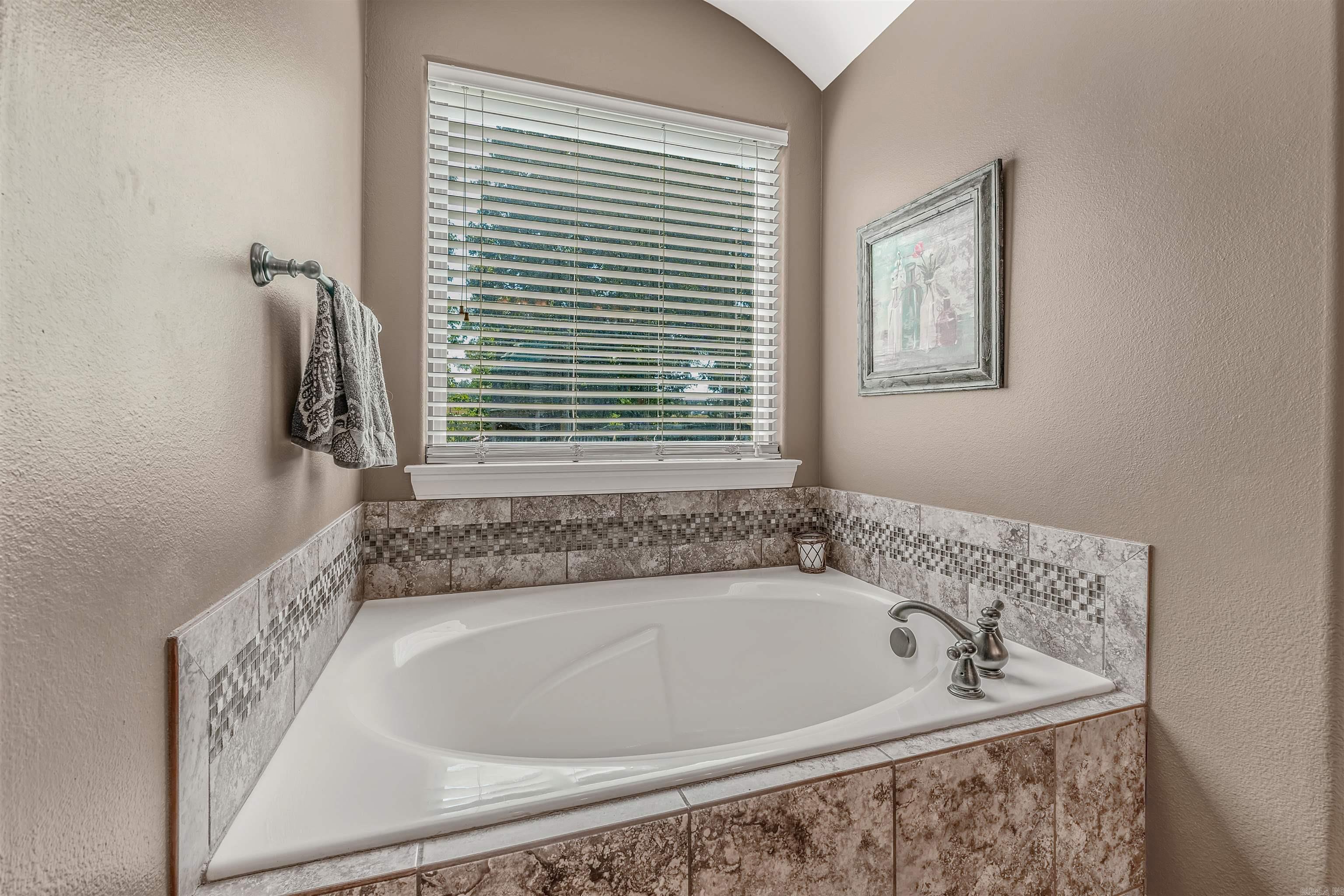 Saddle Creek - Residential