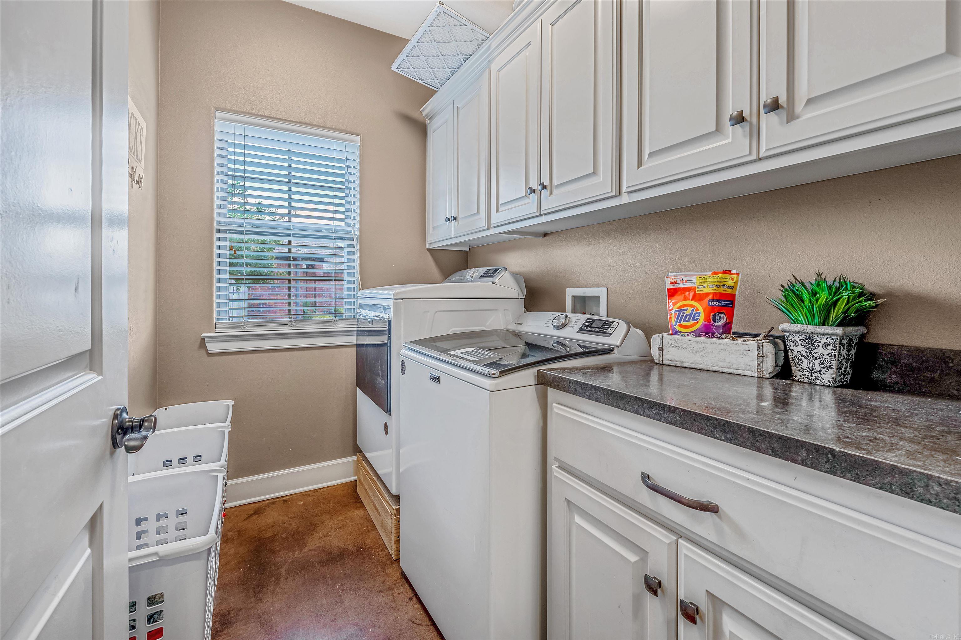 Saddle Creek - Residential