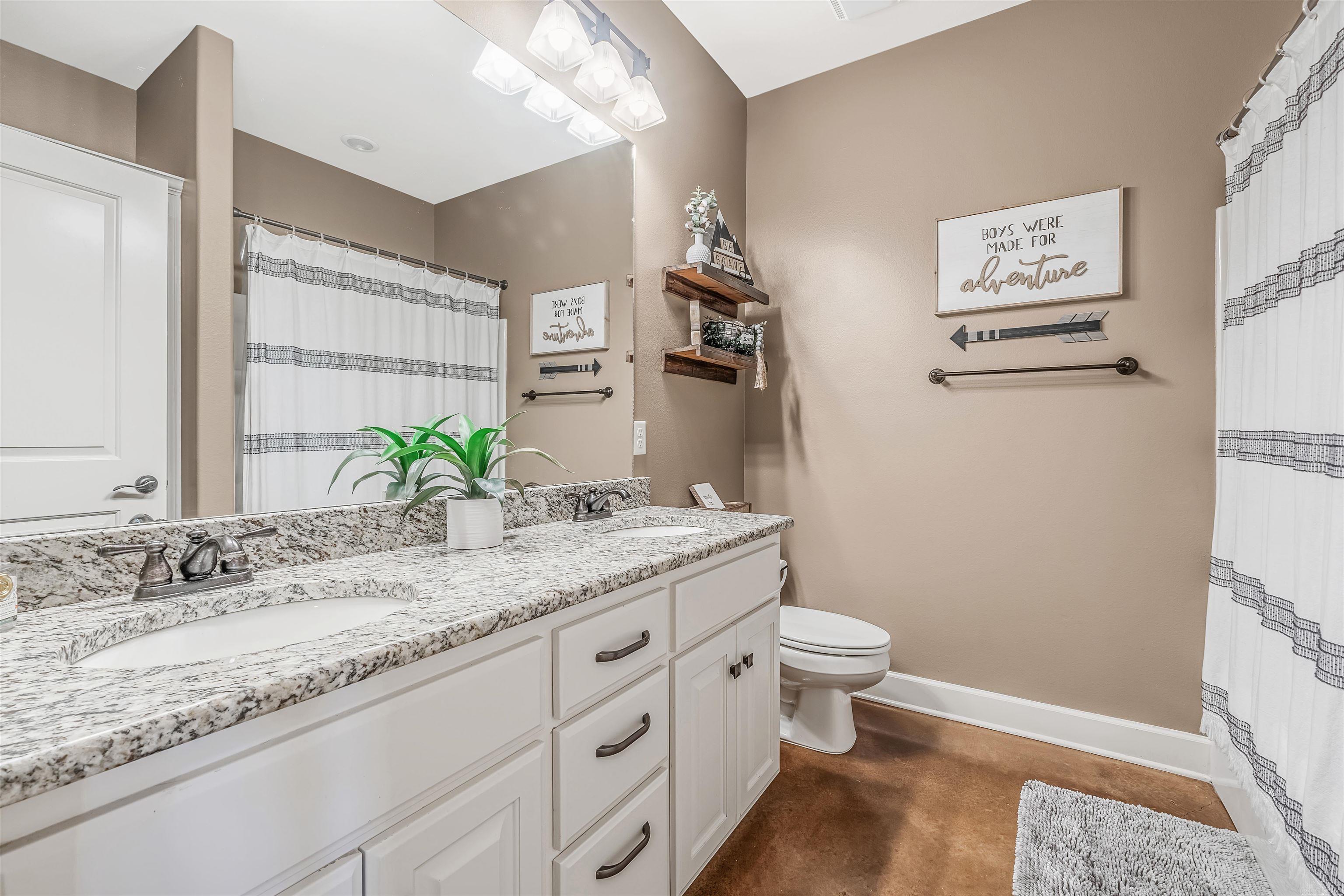 Saddle Creek - Residential