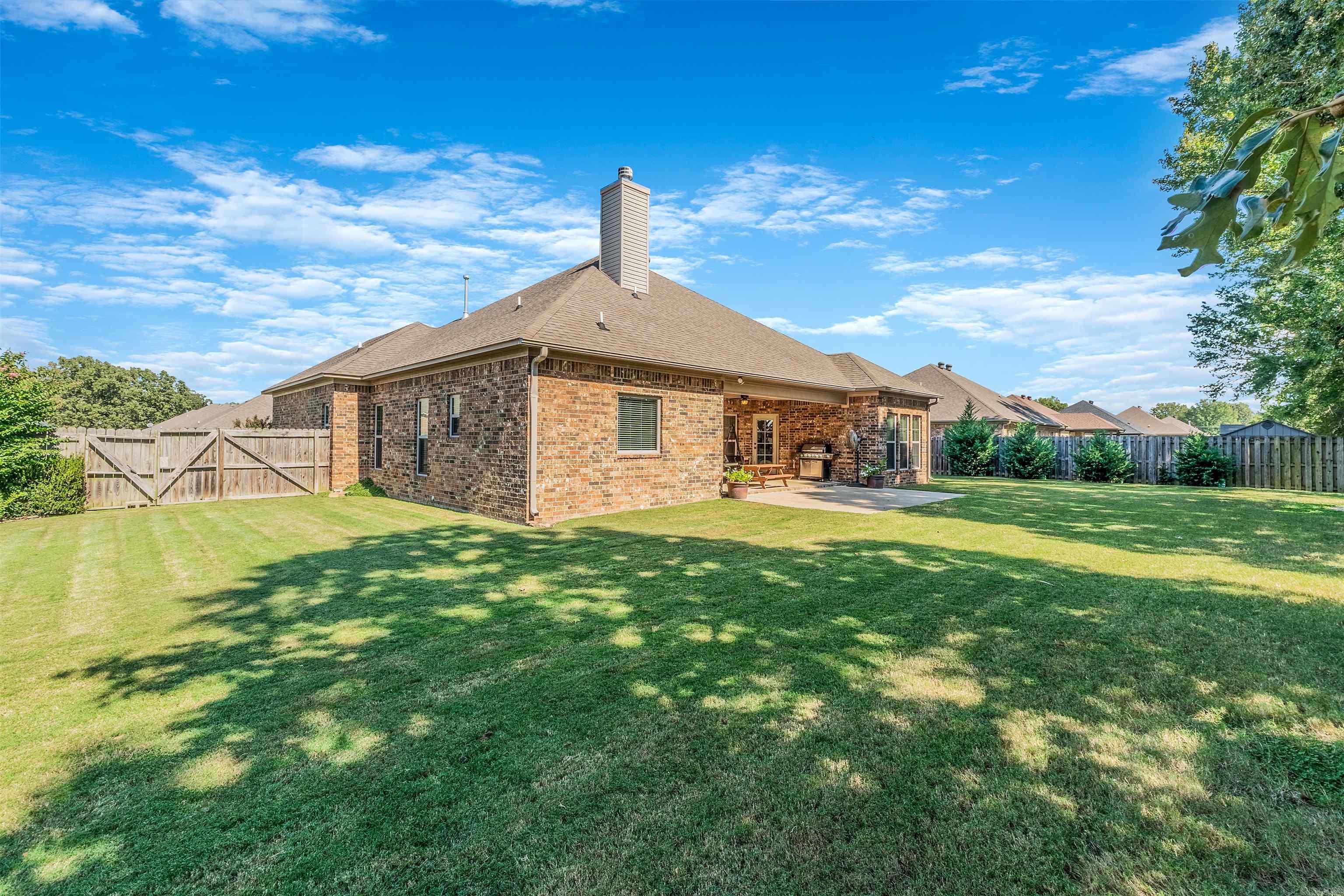 Saddle Creek - Residential