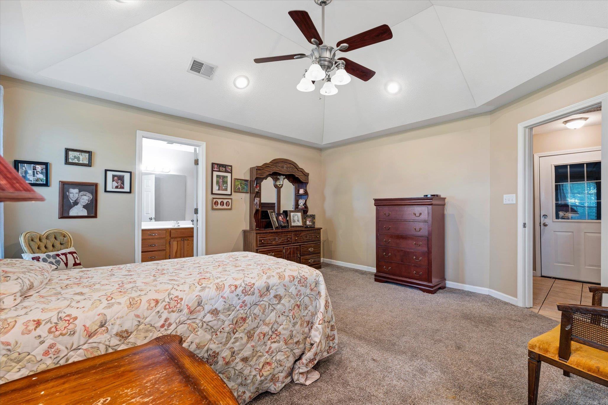 CARRIAGE HILL - Residential