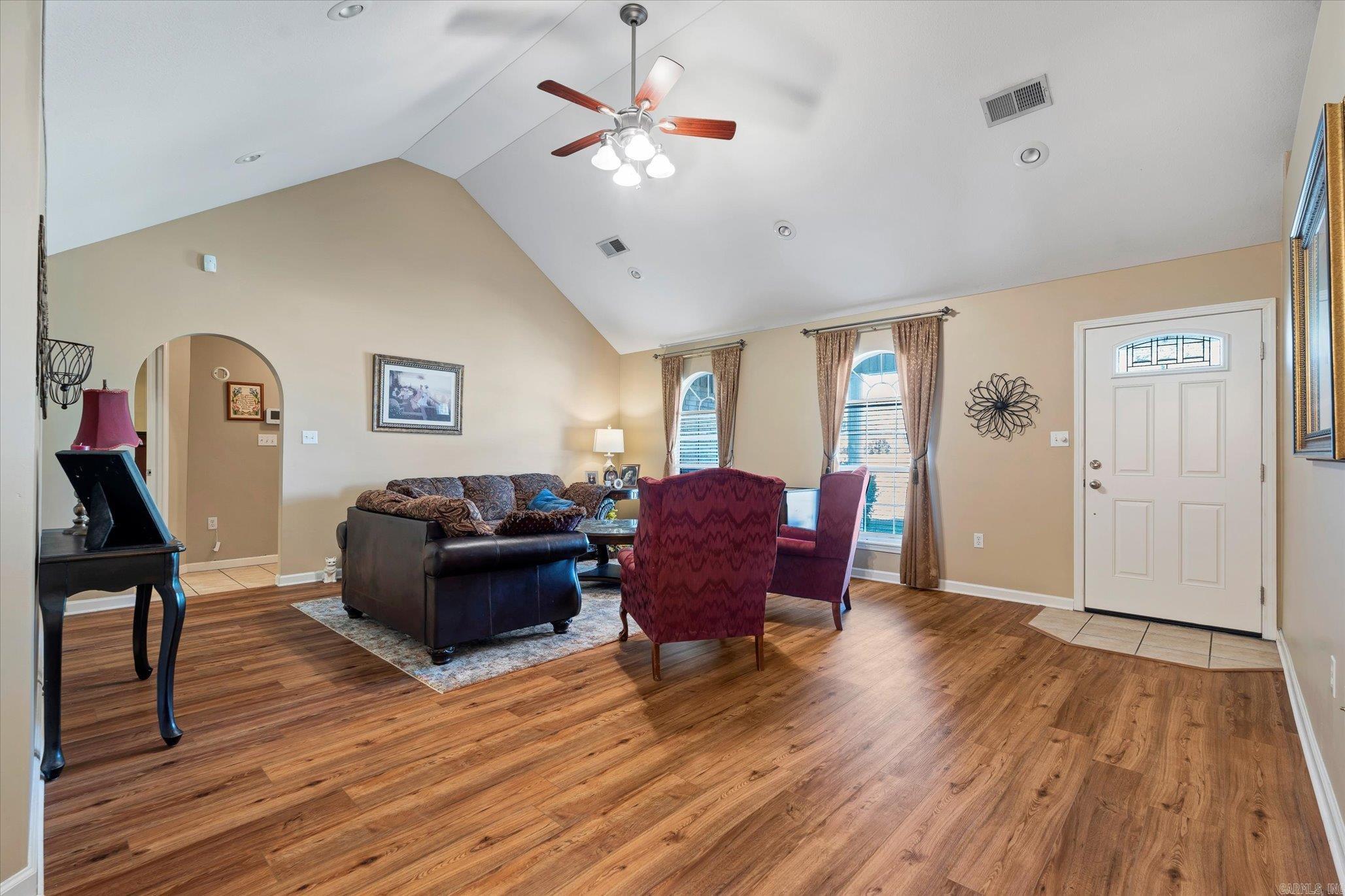 CARRIAGE HILL - Residential