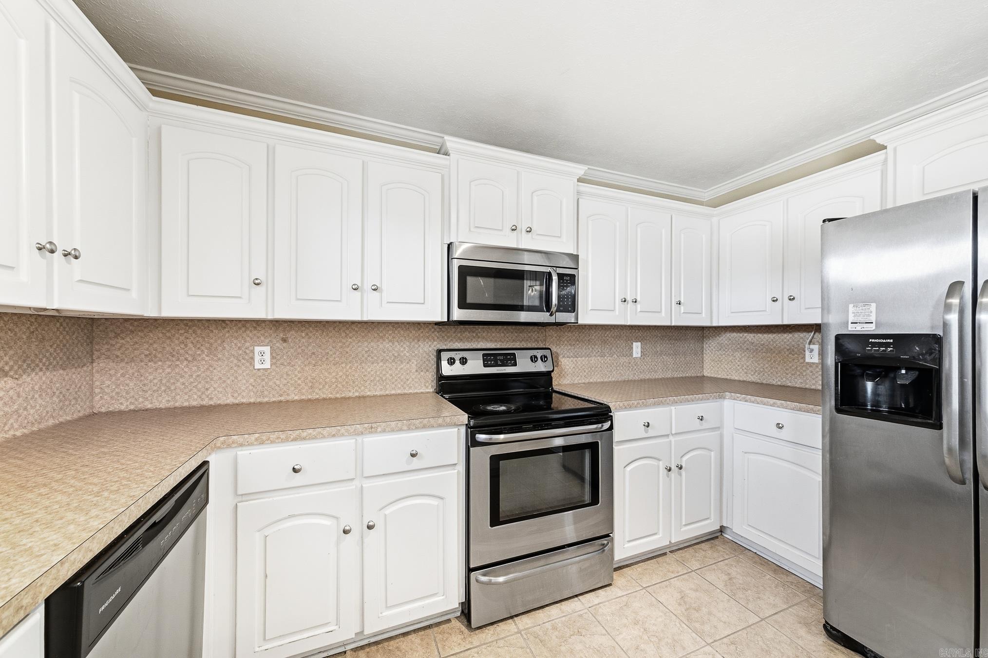 MOON RIDGE ESTATES - Residential