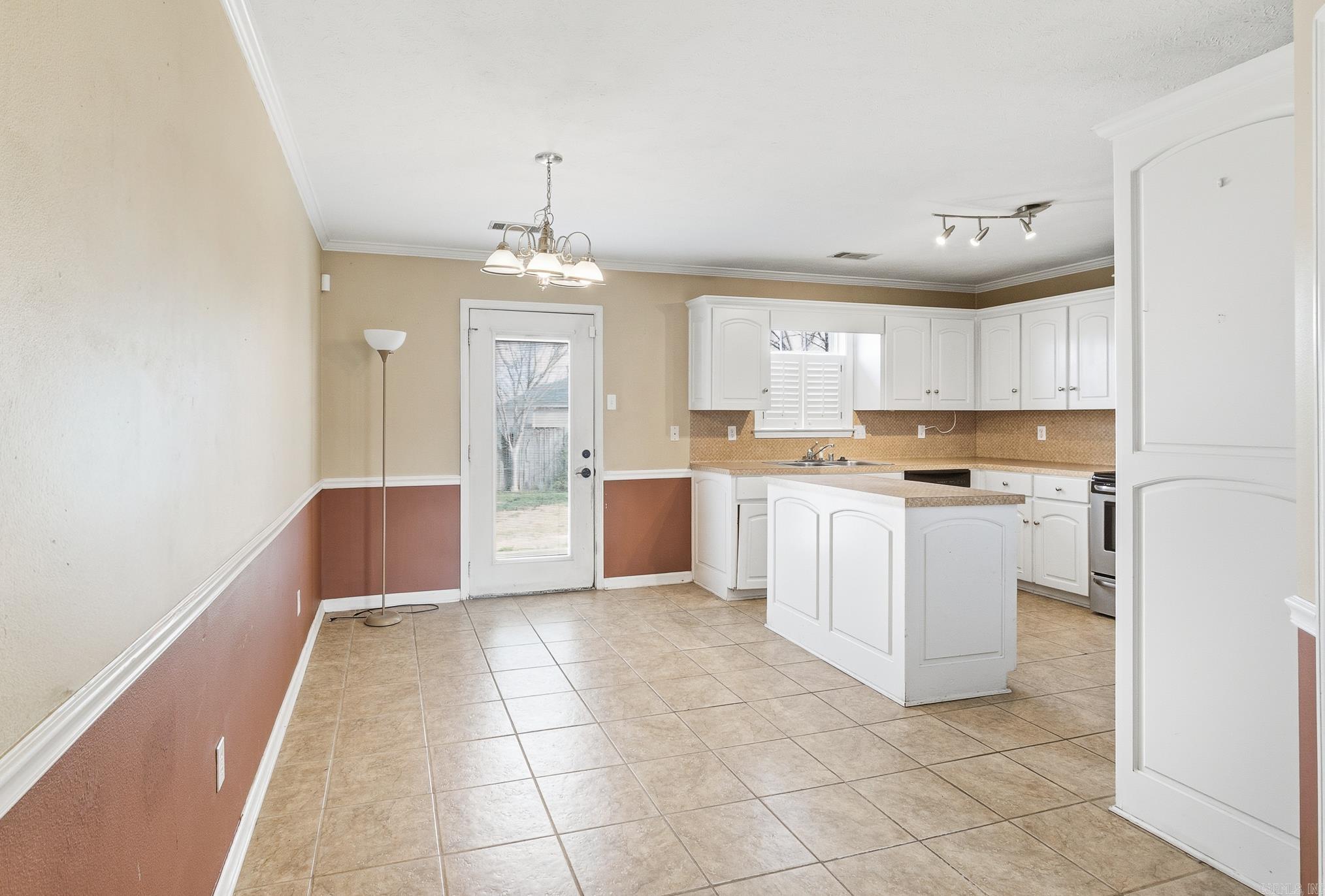 MOON RIDGE ESTATES - Residential