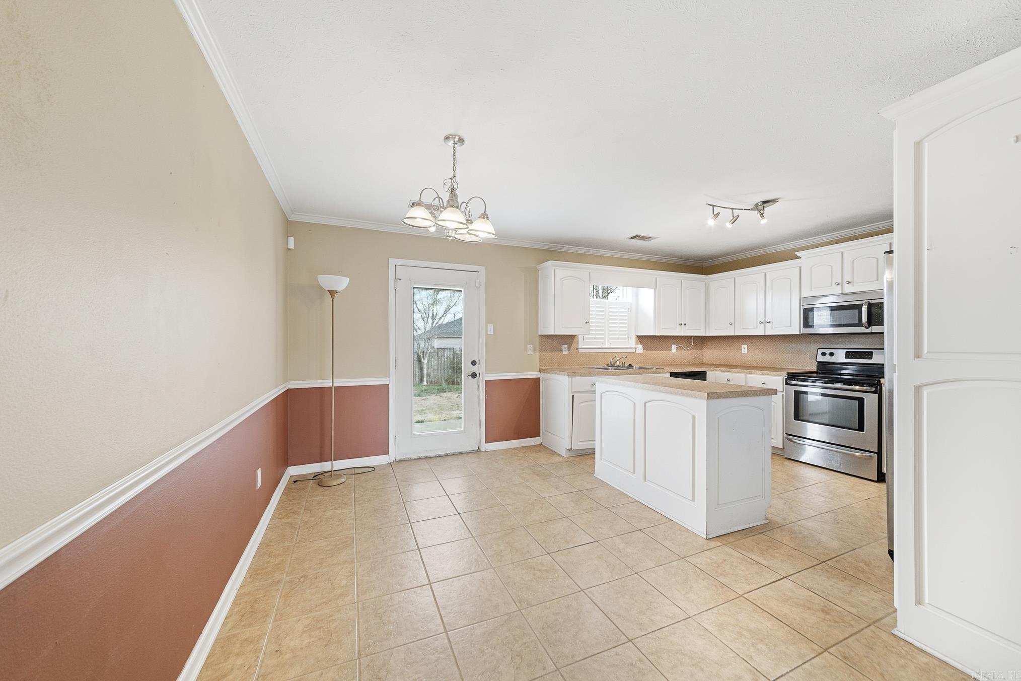 MOON RIDGE ESTATES - Residential