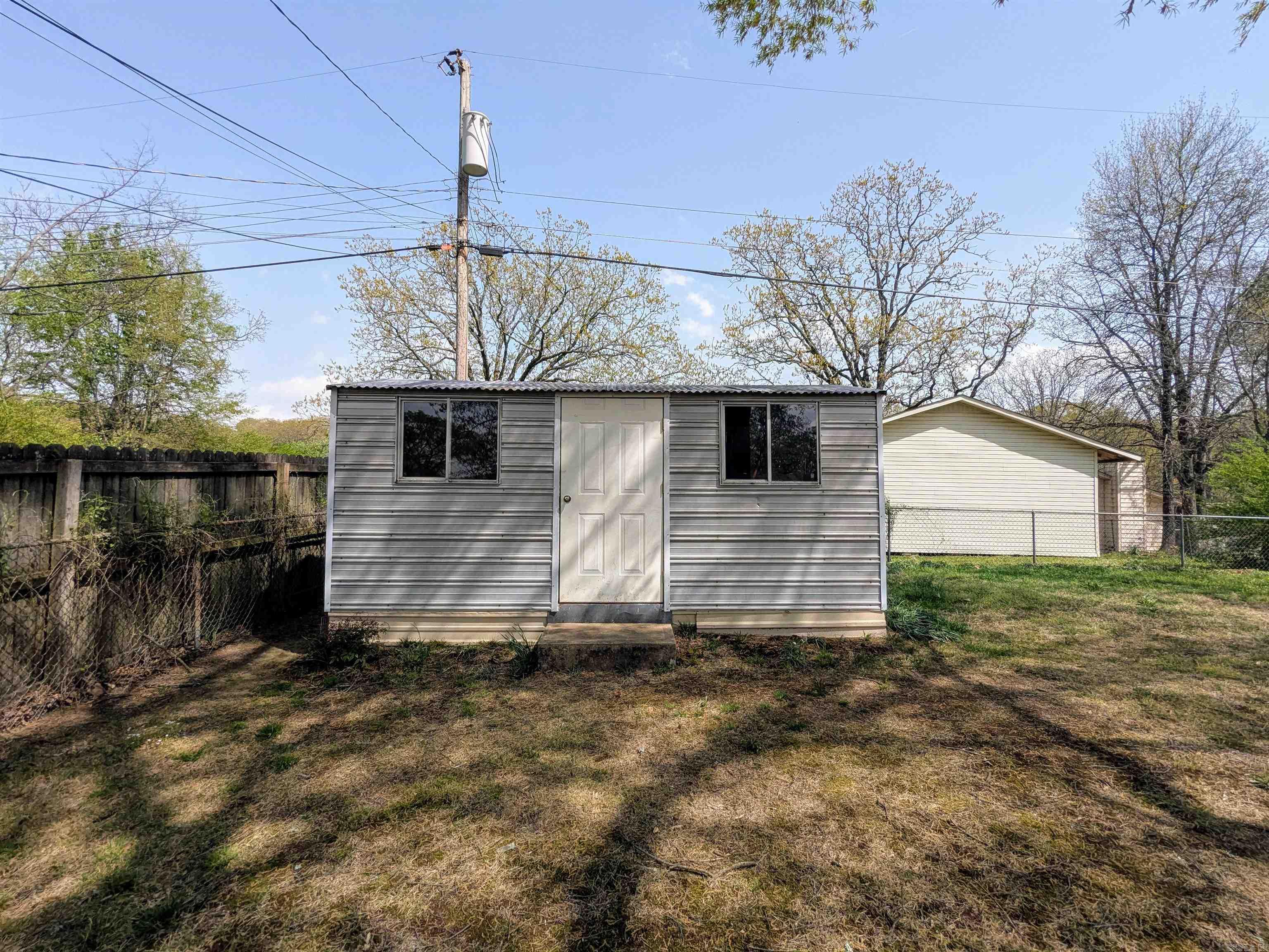 HILLSIDE - Residential