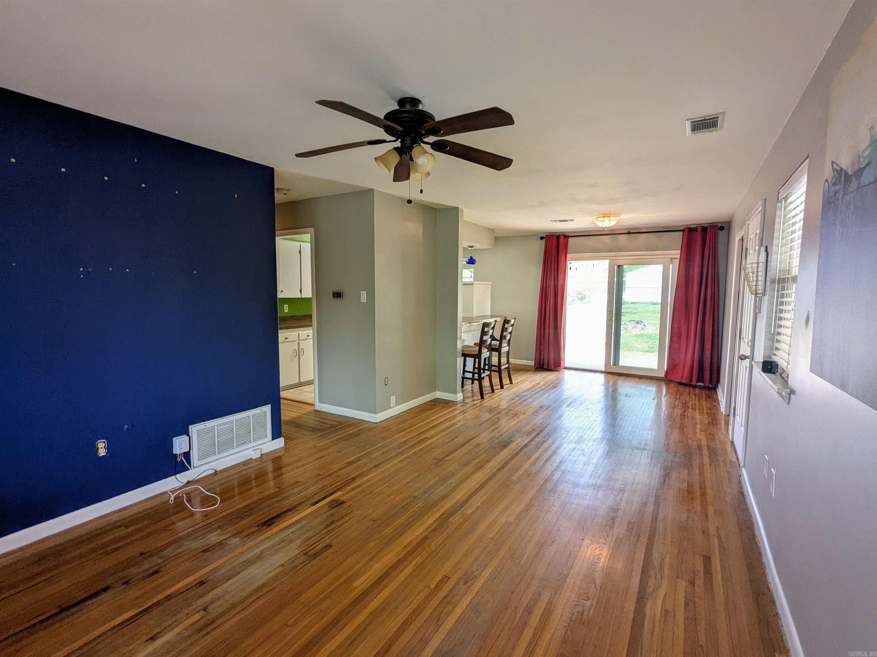 HILLSIDE - Residential