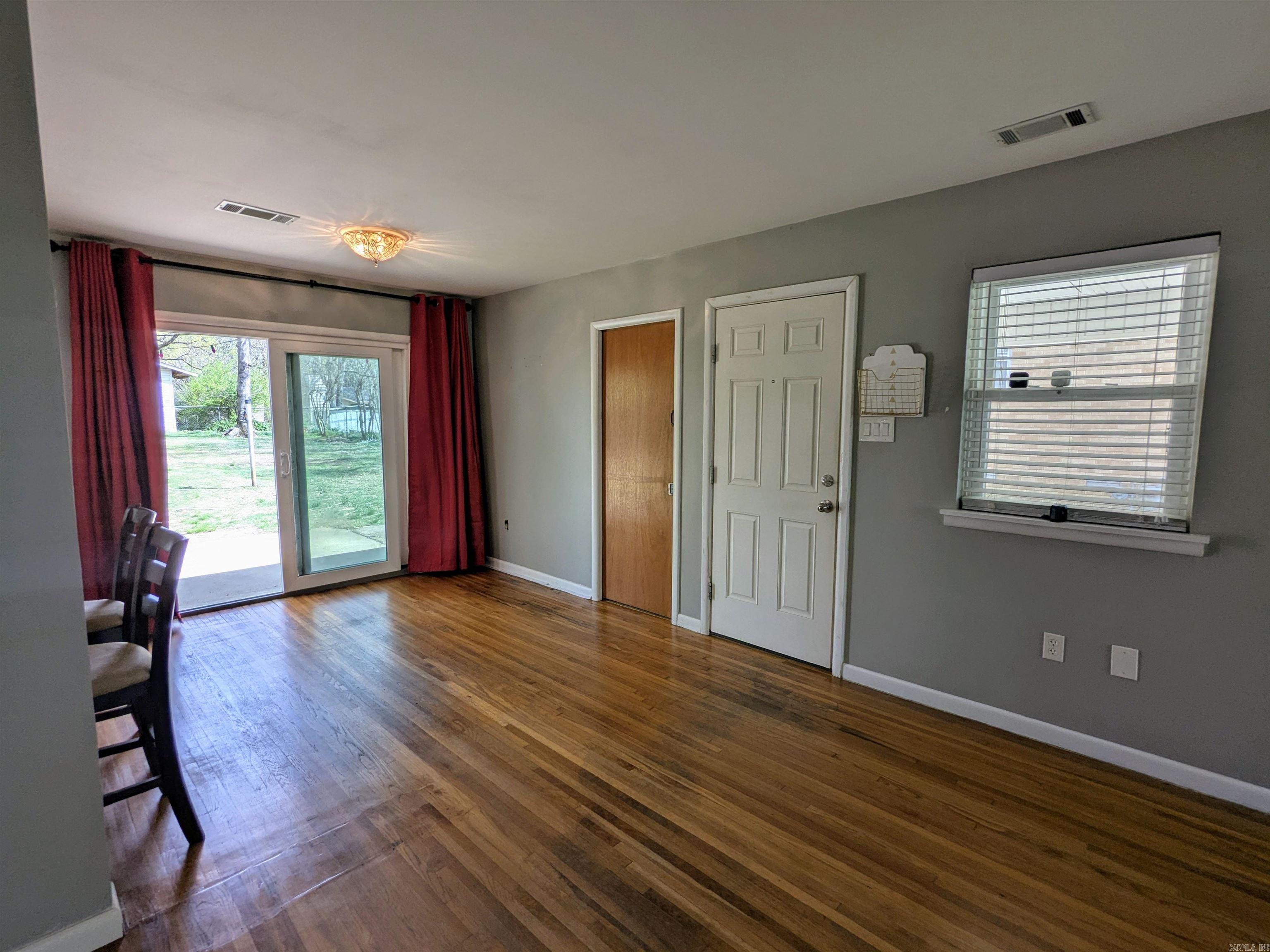 HILLSIDE - Residential