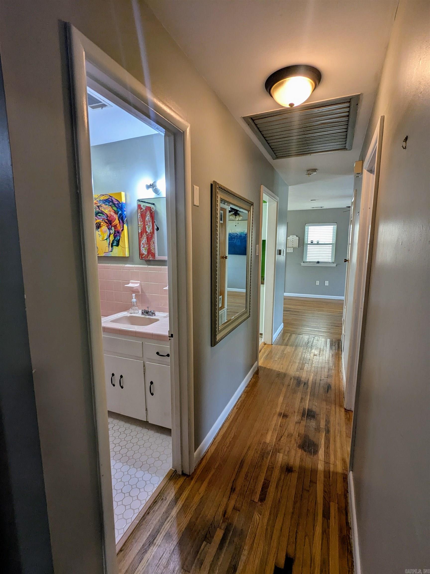 HILLSIDE - Residential