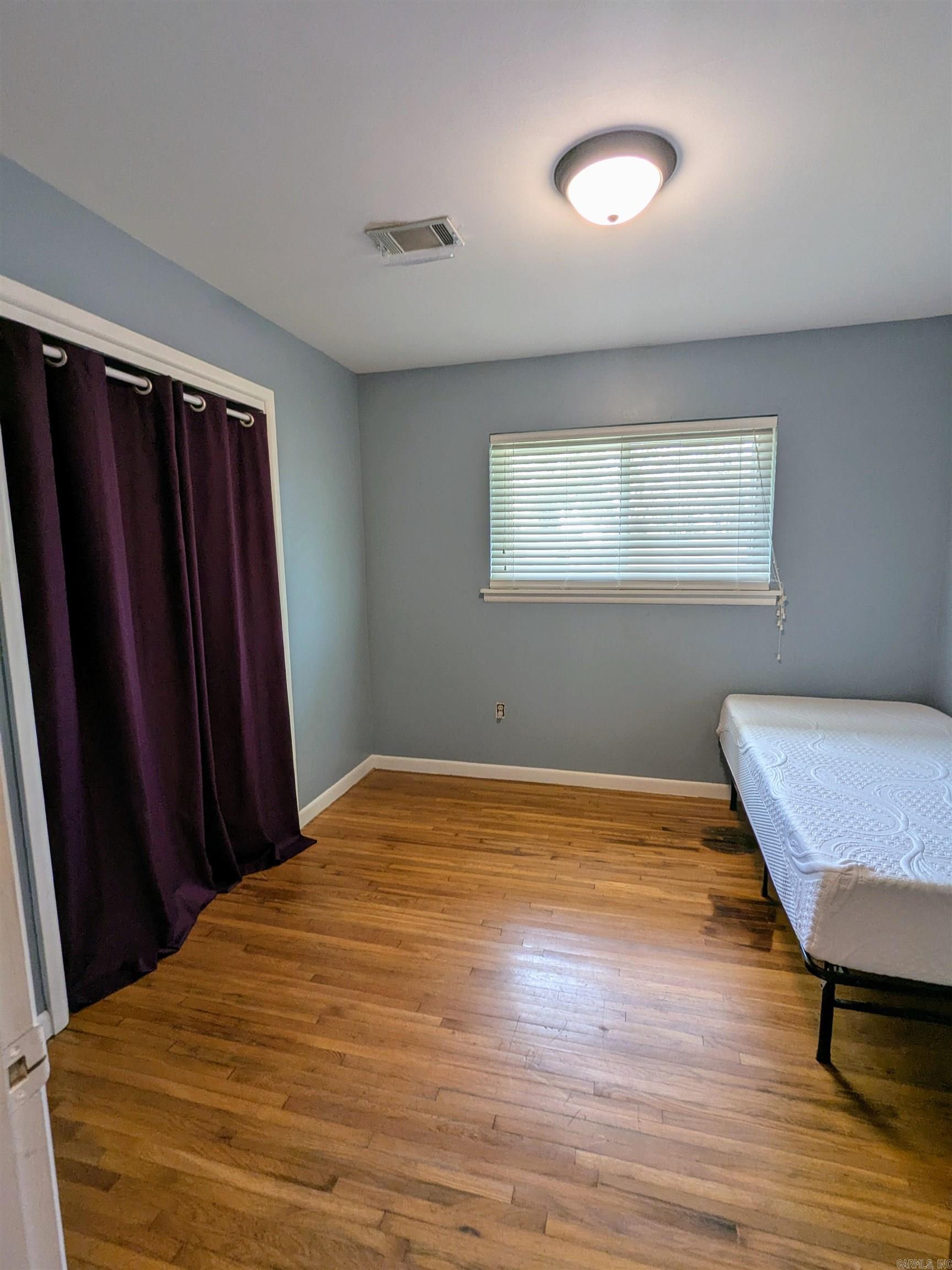 HILLSIDE - Residential