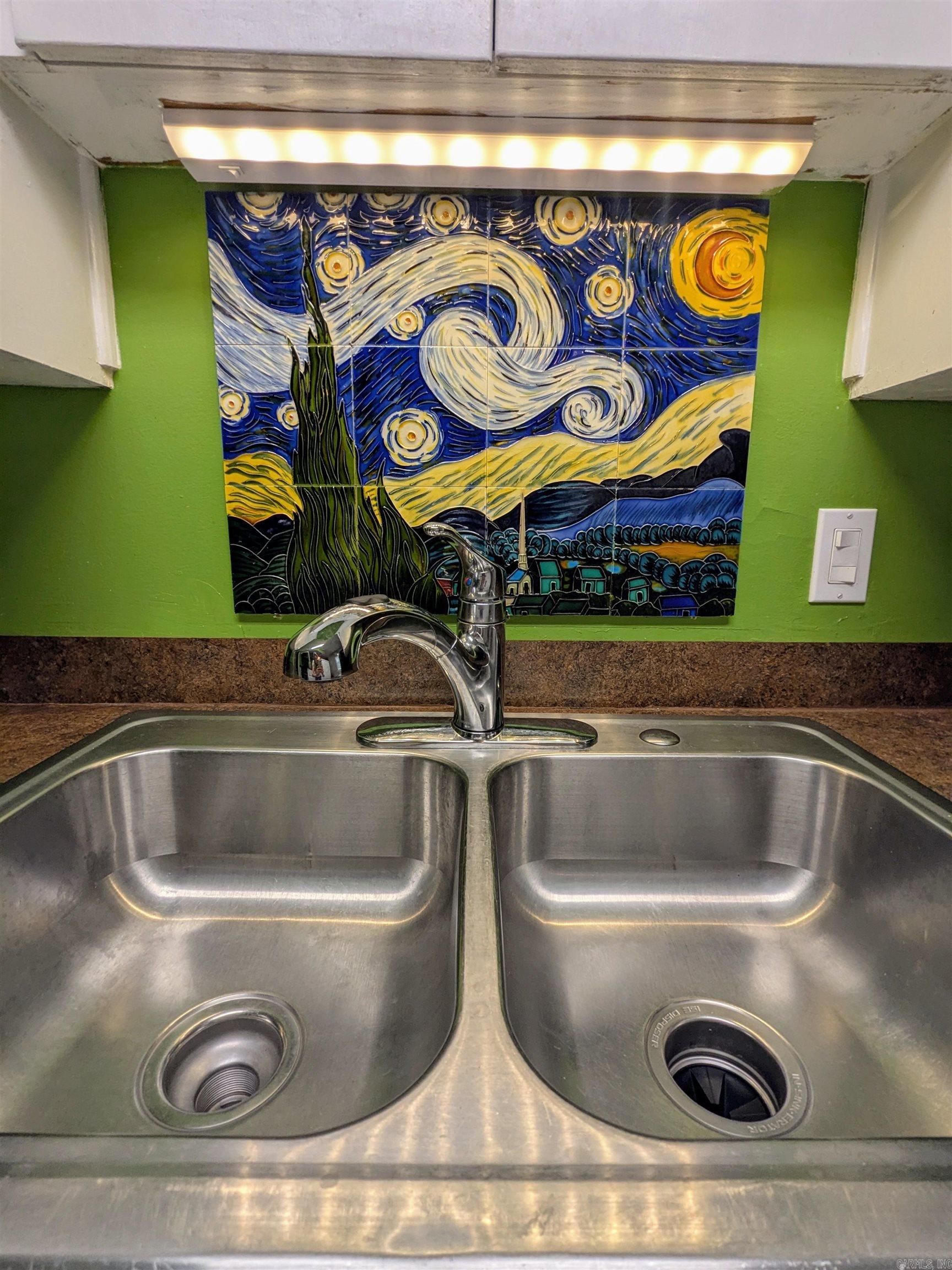 HILLSIDE - Residential